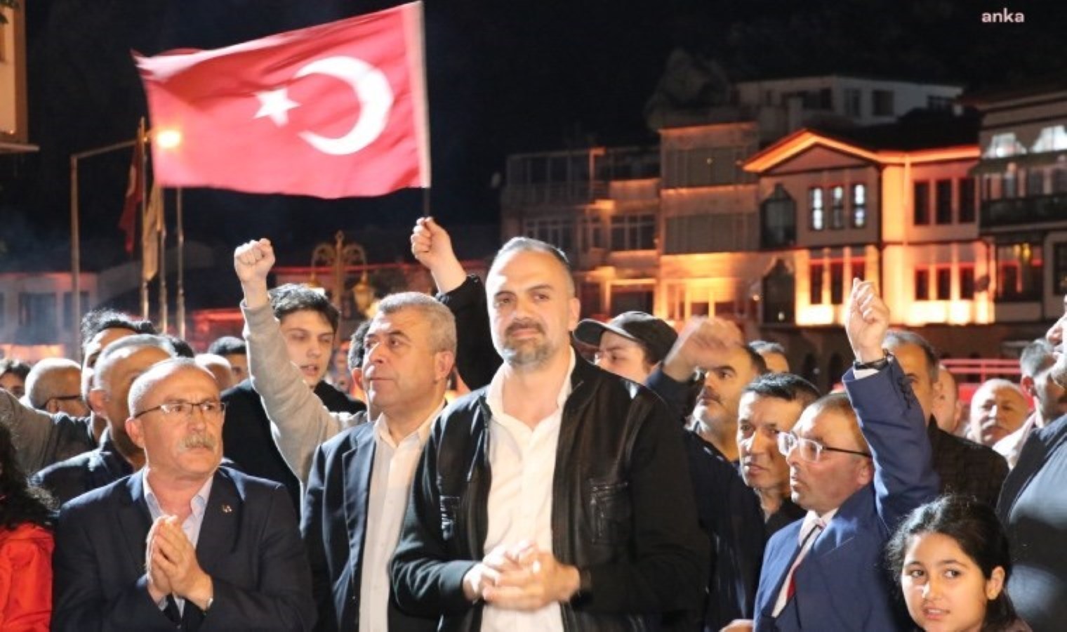 Amasya’da ‘İmamoğlu’ protestosu: ‘Meydanlar durmayacak!’