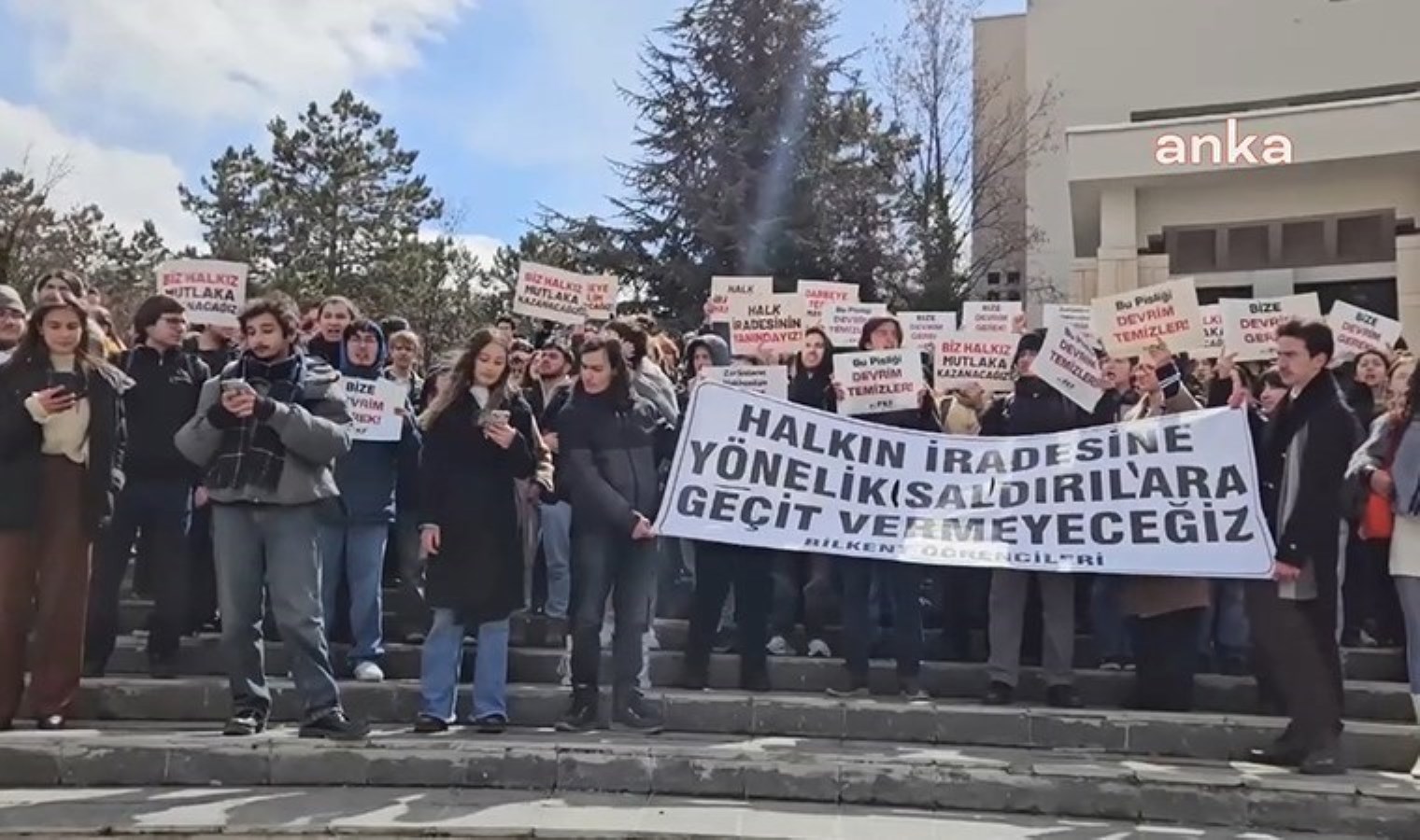 Ankara’da öğrenciler sokakta! Bilkent Üniversitesi ve Hacettepe Üniversitesi öğrencilerinden eylem