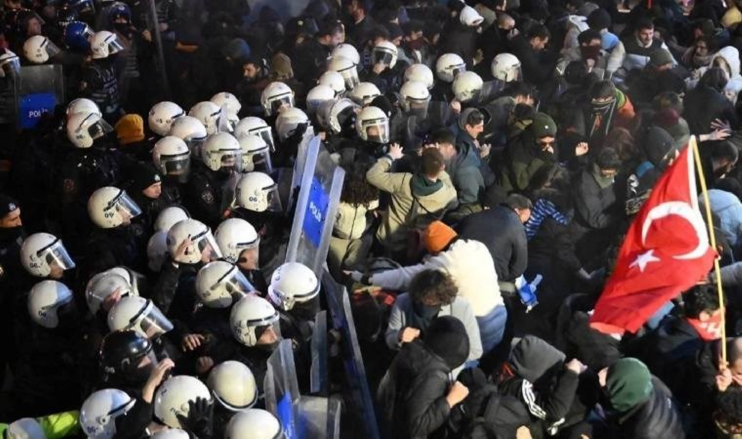 Anne-Baba Dayanışma Ağı kuruldu: ‘Çocuklarımıza dokunmayın”