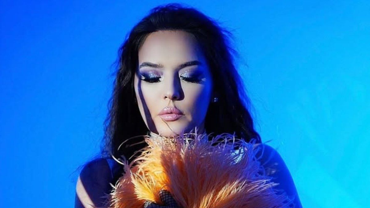 Annesi kaza geçirmişti! Demet Akalın’ın son durumu paylaştı