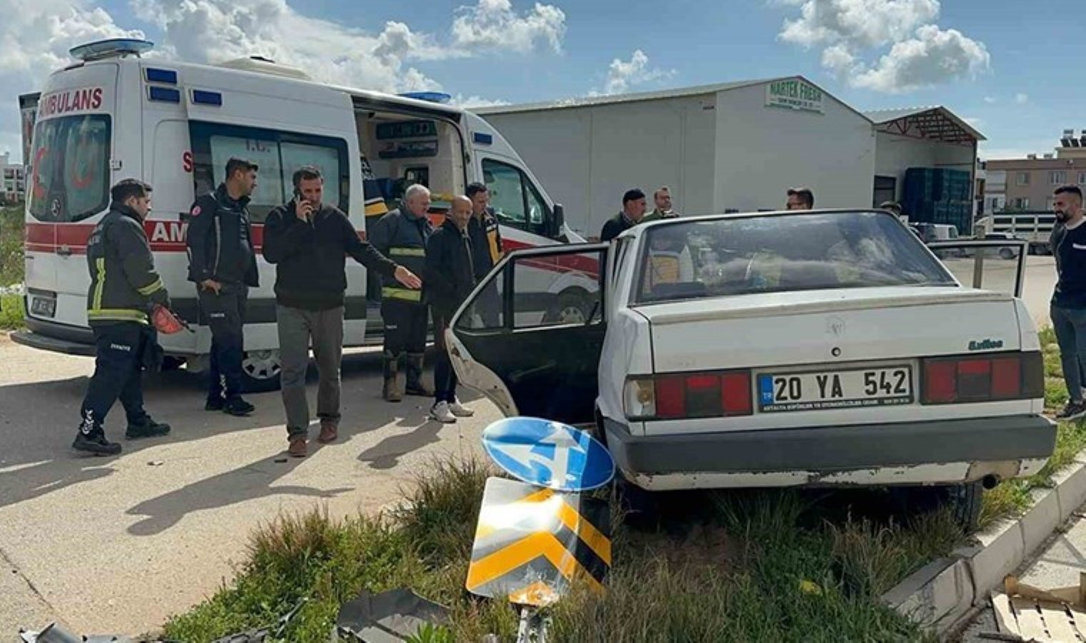 Antalya’da faciadan dönüldü! Hastaneye giderken kaza yaptılar: 1’i çocuk 5 kişi yaralandı!