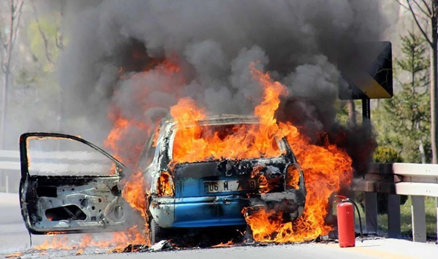 Artan araç yangınları korkutuyor: İşte alınması gereken önlemler
