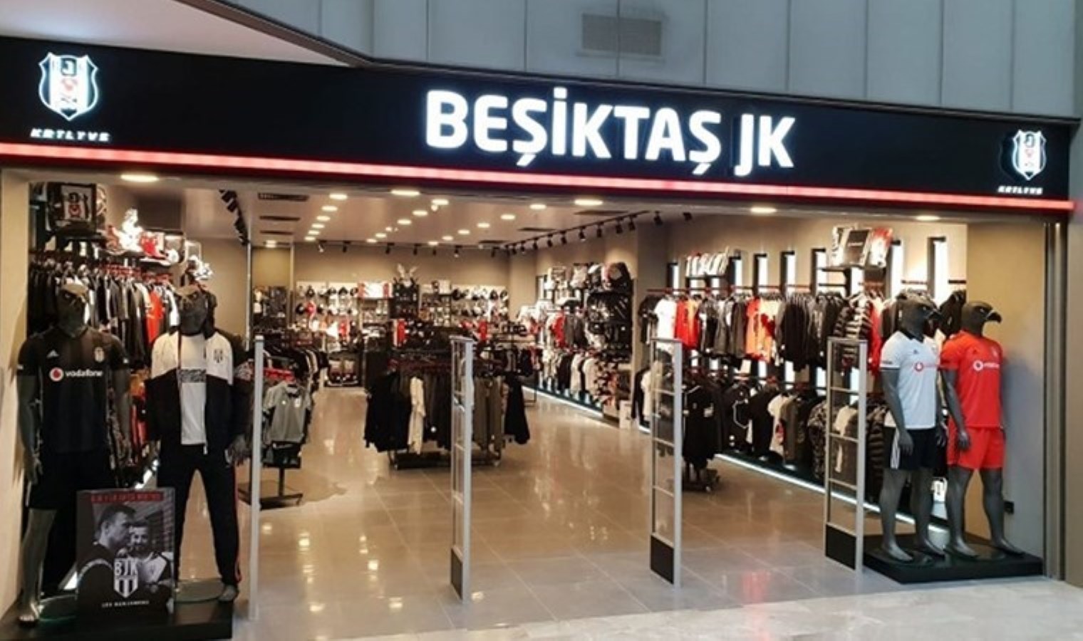 Bakanlık satışını yasakladı: Beşiktaş’ın o taraftar ürünü toplatılıyor