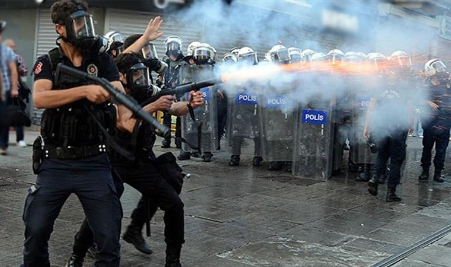Biber gazı görme kayıplarına yol açıyor