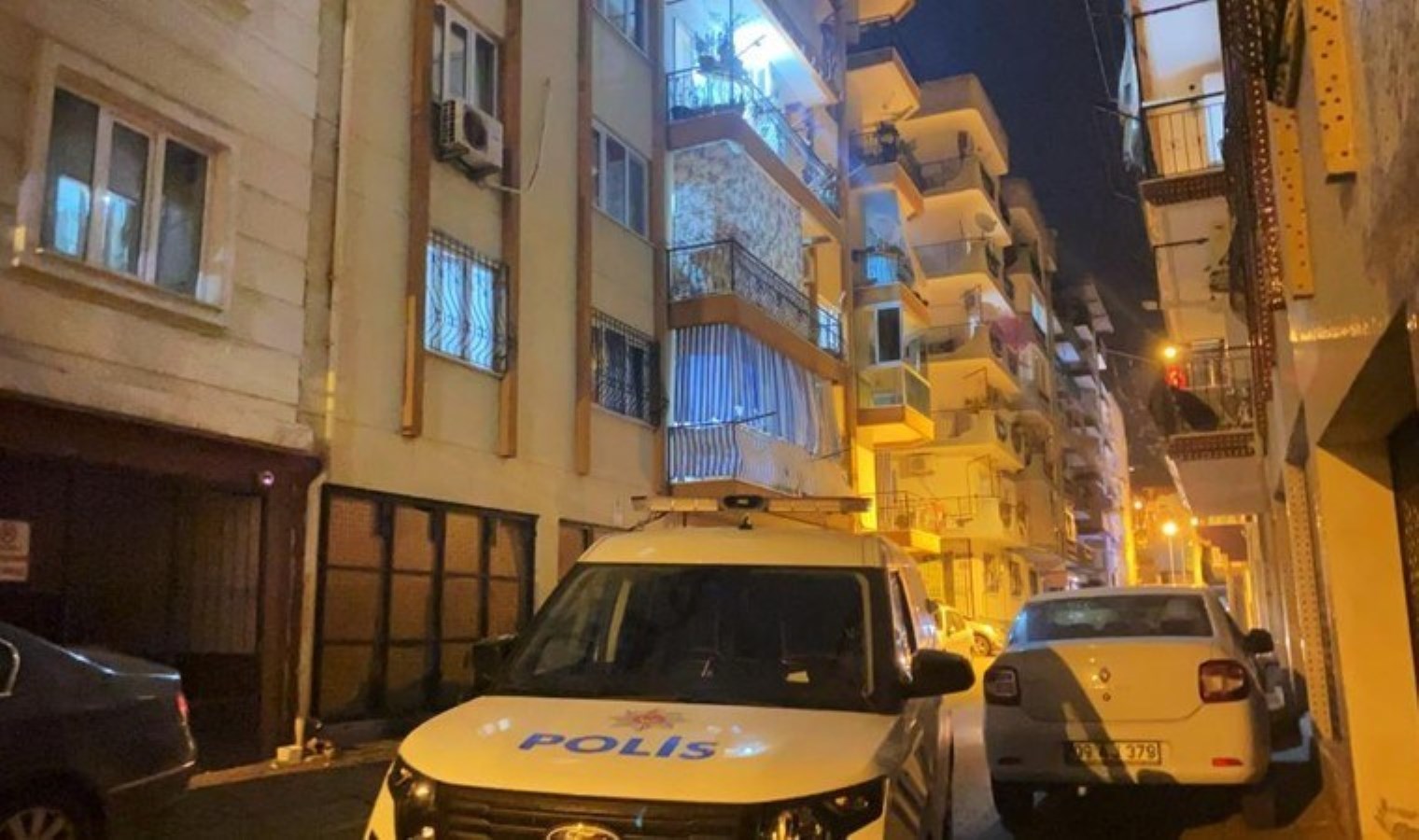 Boğazına lokma takılan yaşlı kadın hayatını kaybetti