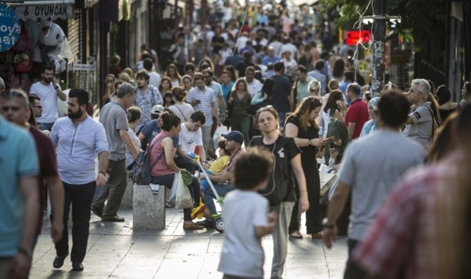 Boykot çağrıları sonrası Kadıköy’de çıt yok!