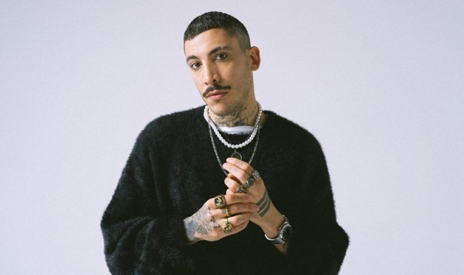 Can Bonomo’dan üniversite öğrencilerine destek: ‘Hayal kurduğumuz için mi düşman bellendik?’