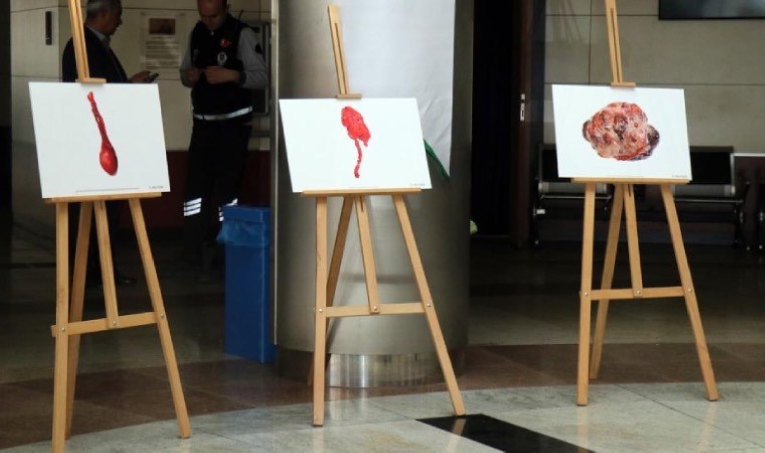 Canlı dokulardan oluşturduğu fotoğraf sergisini Tıp Bayramı’nda Sakarya’da açtı