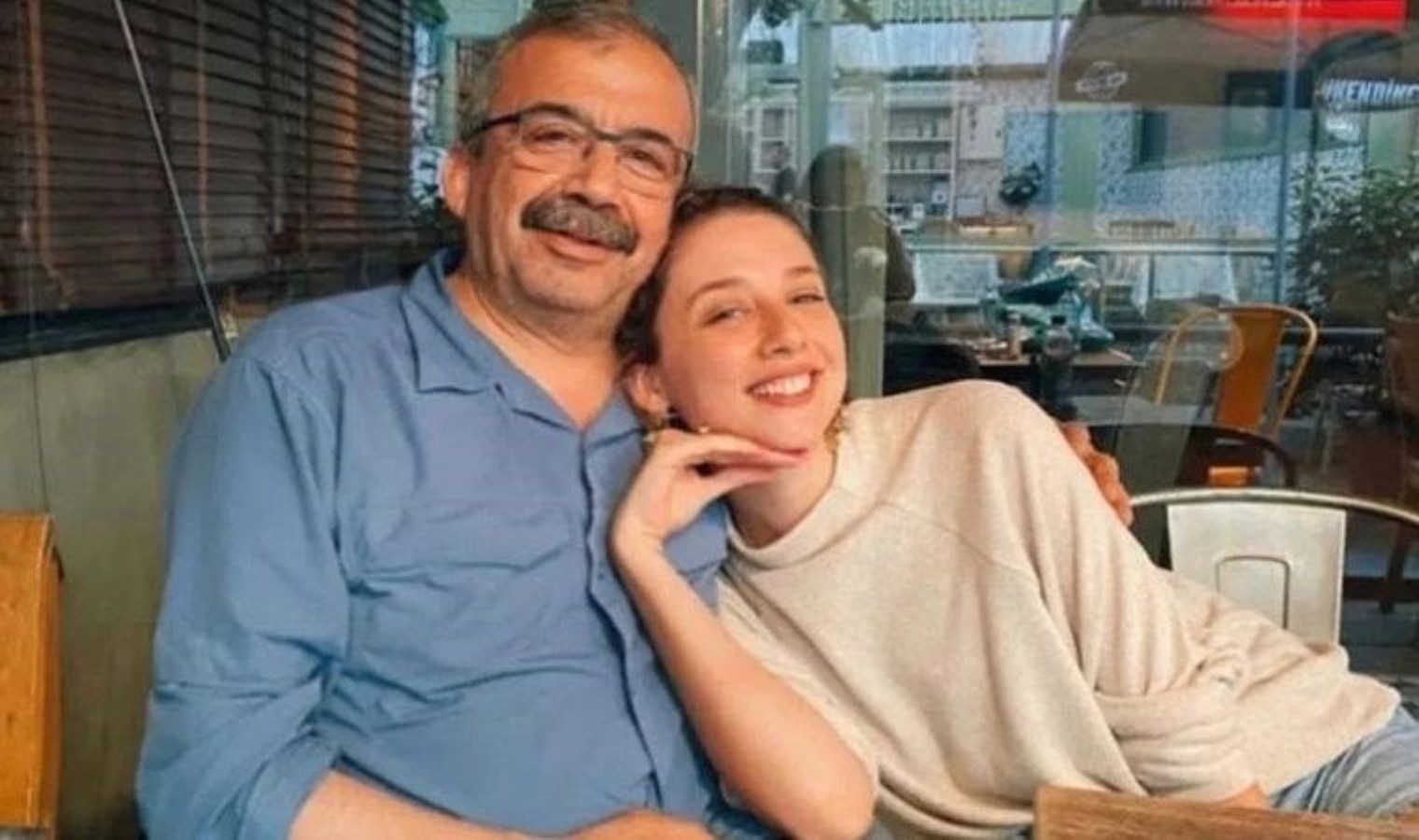 Ceren Önder Kandemir kimdir? Sırrı Süreyya Önder’in kızı Ceren Önder Kandemir kaç yaşında, ne iş yapıyor?