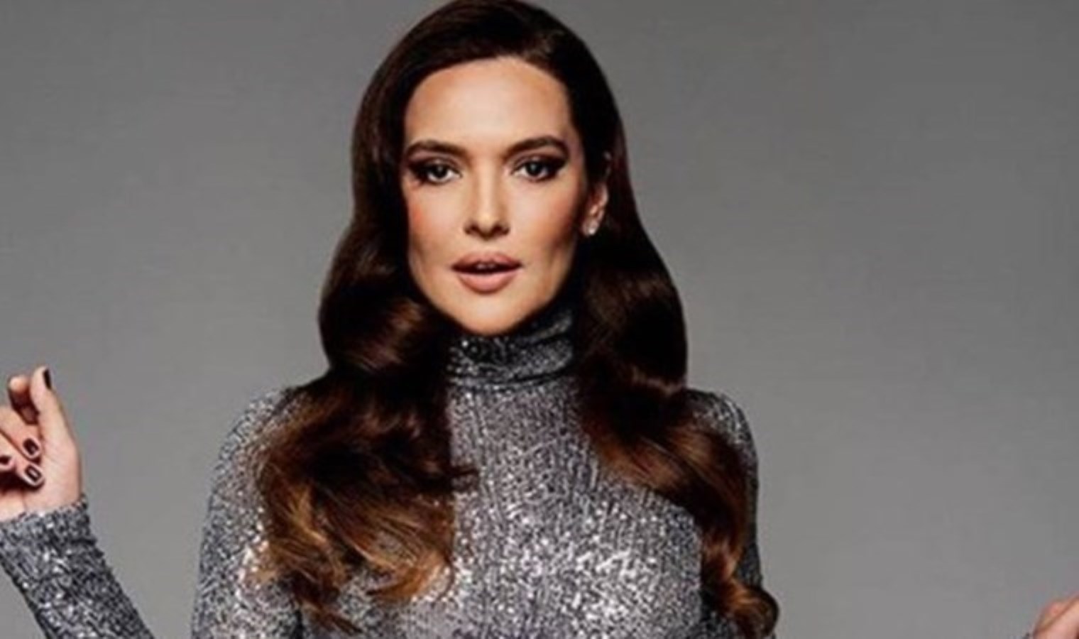 Demet Akalın’ın annesi kaza geçirdi!