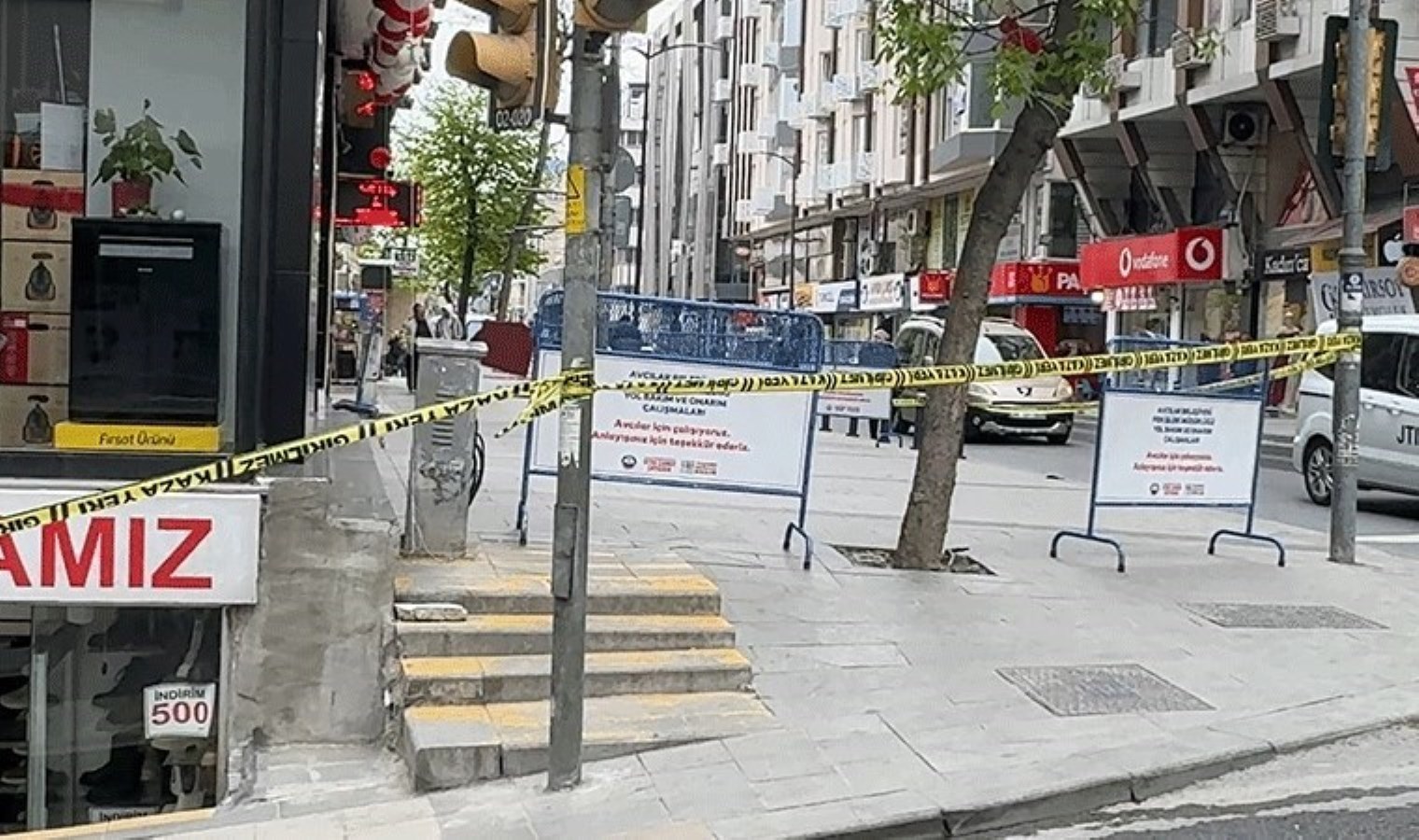 Deprem sonrası Avcılar’da 3 bina tahliye edildi!