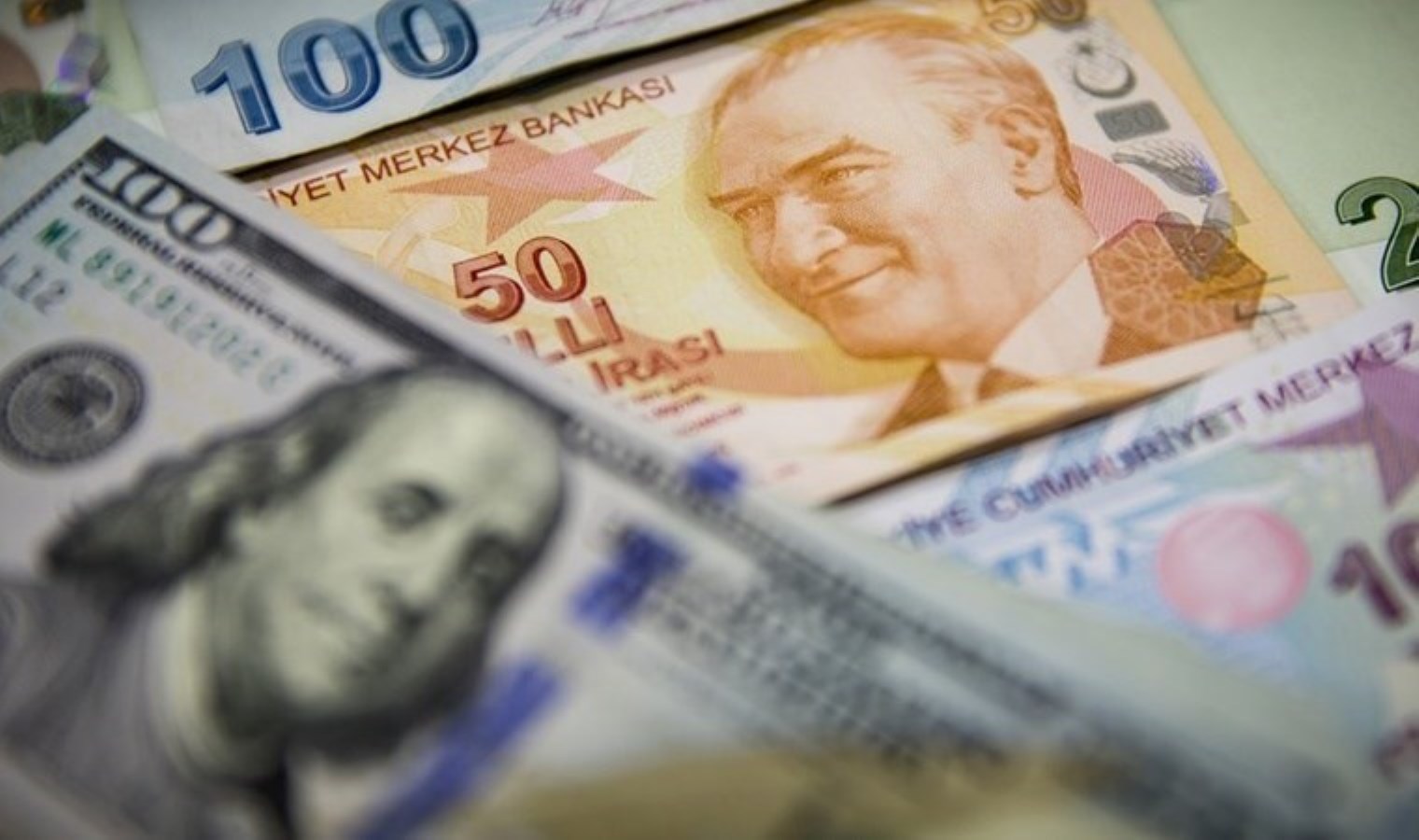 Dolar ve Euro bugün ne kadar oldu? 9 Nisan 2025 Çarşamba döviz fiyatları