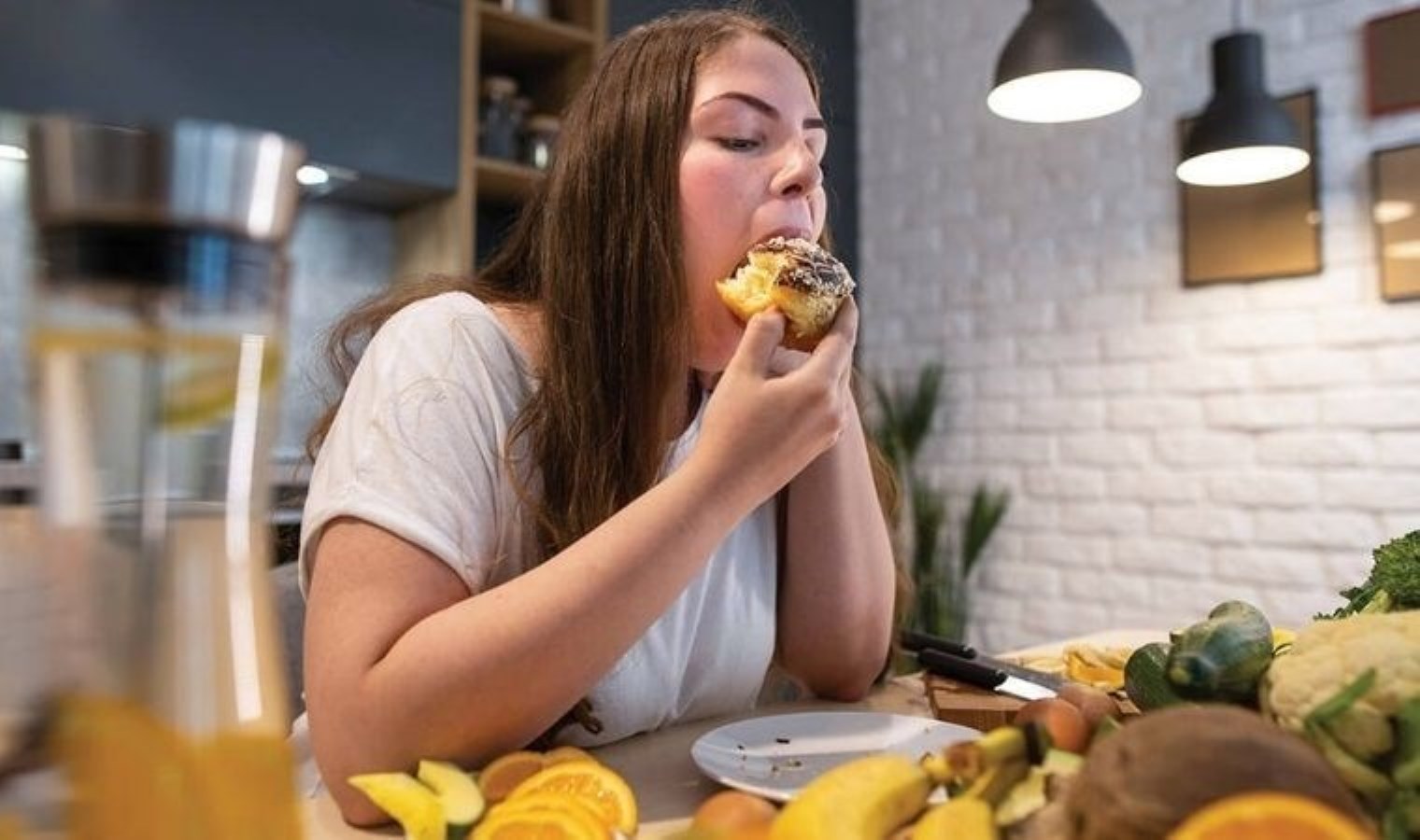 Duygularınızla değil, ihtiyacınızla beslenin: Duygusal yeme bozukluğu ile baş etmek için 8 yöntem