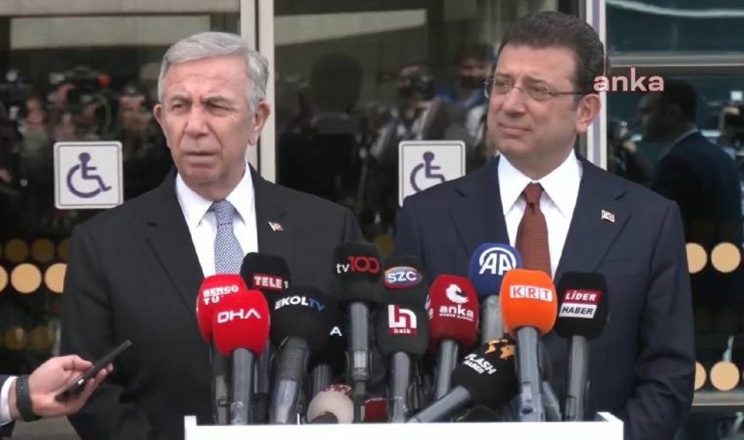 Ekrem İmamoğlu ile Mansur Yavaş görüşmesi sona erdi!