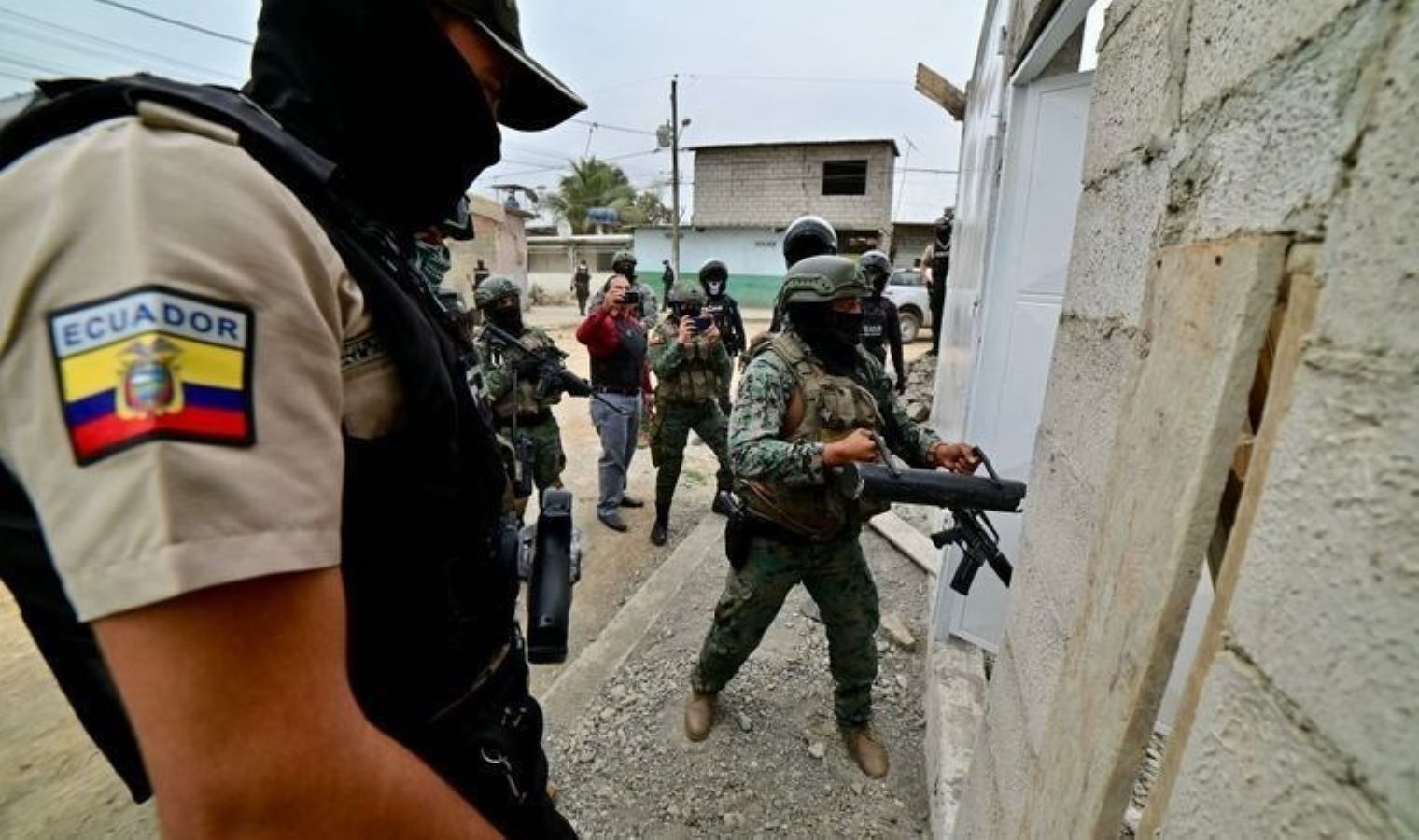 Ekvador’da yüksek alarm: Devlet başkanına suikast iddiası