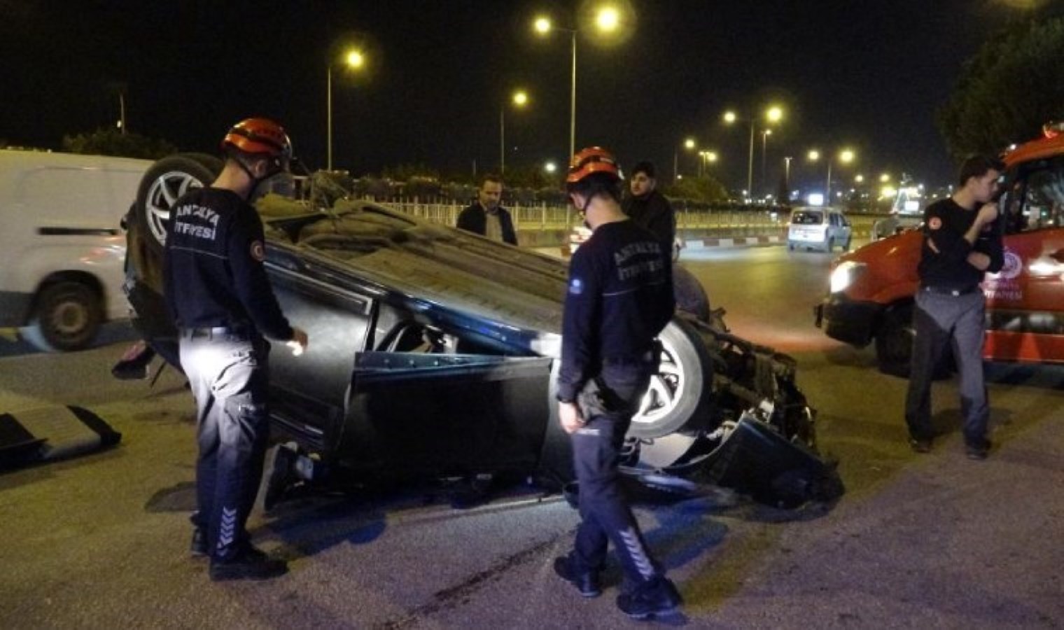 Emanet aldığı otomobille takla attı: Faciadan dönüldü!