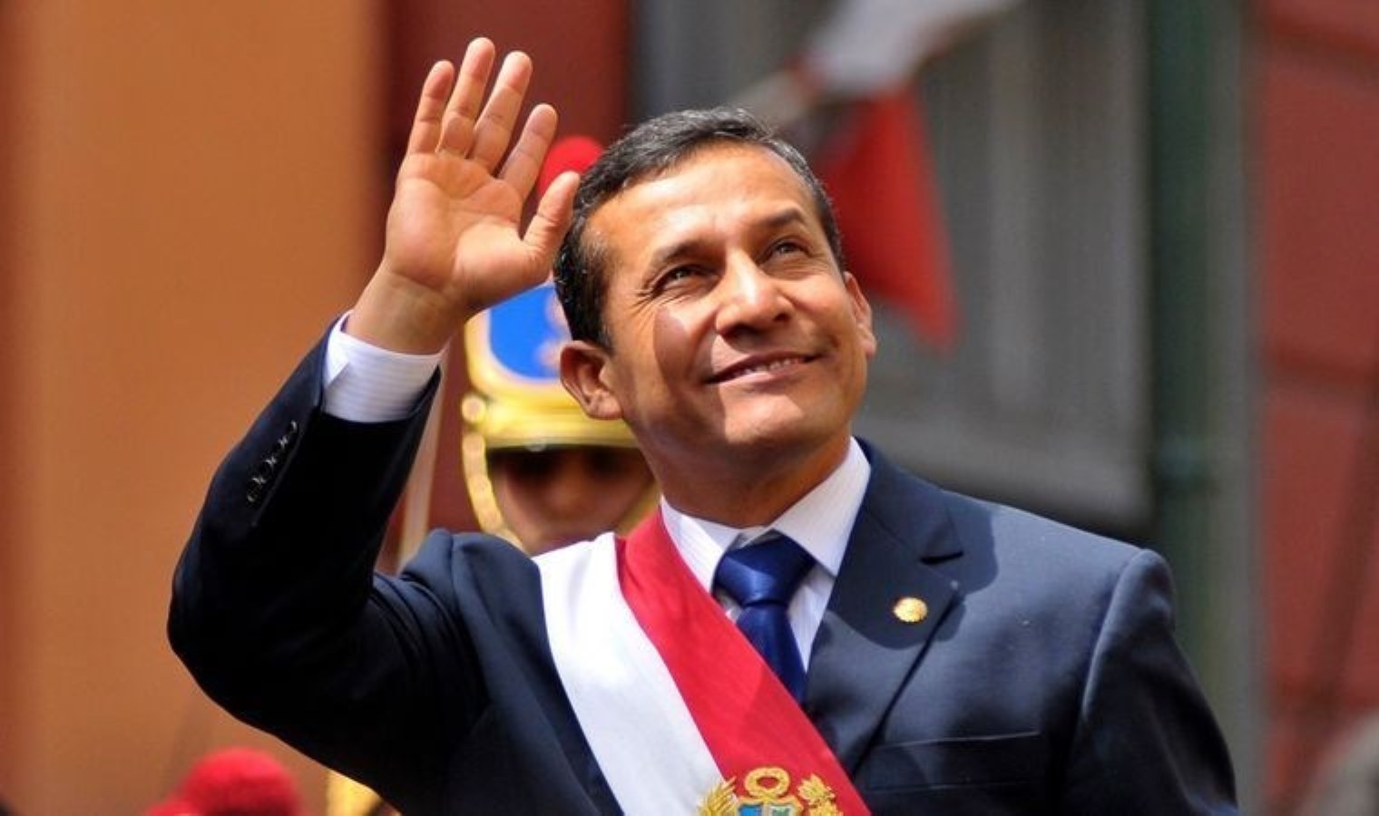 Eski devlet başkanına 15 yıl hapis cezası