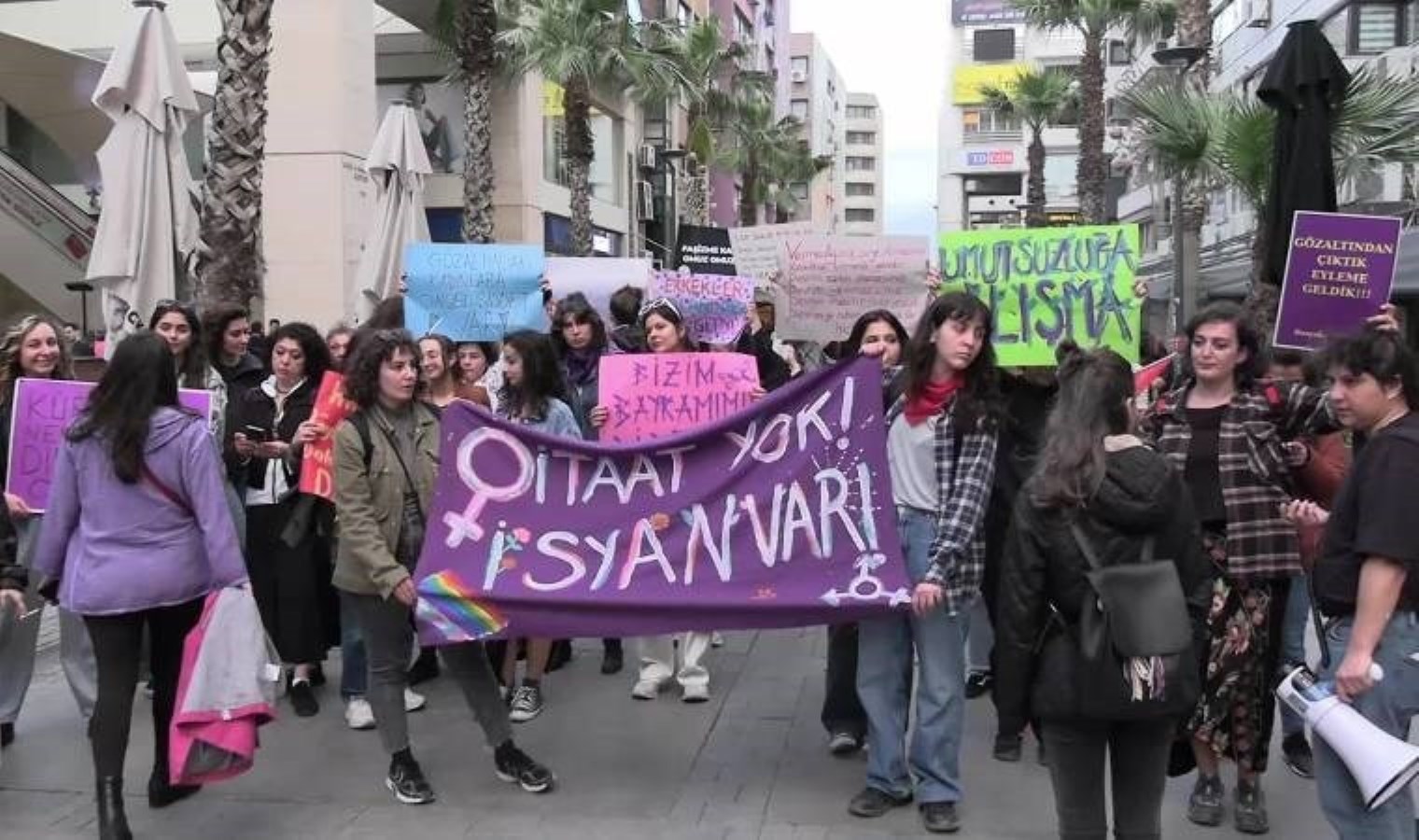 Feministlerden İmamoğlu tepkisi