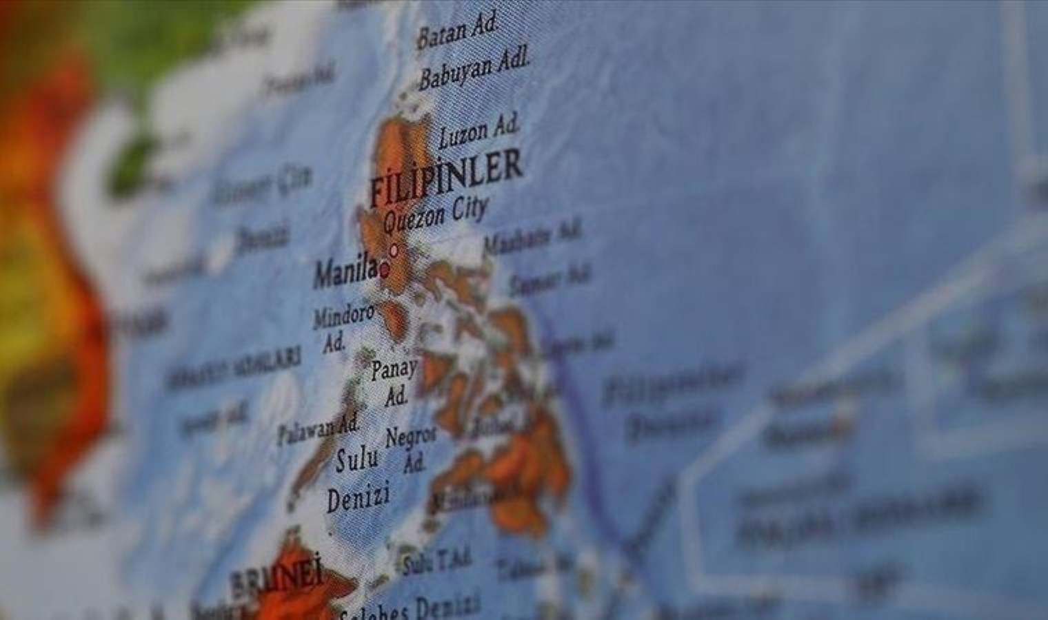 Filipinler açıklarında şiddetli deprem