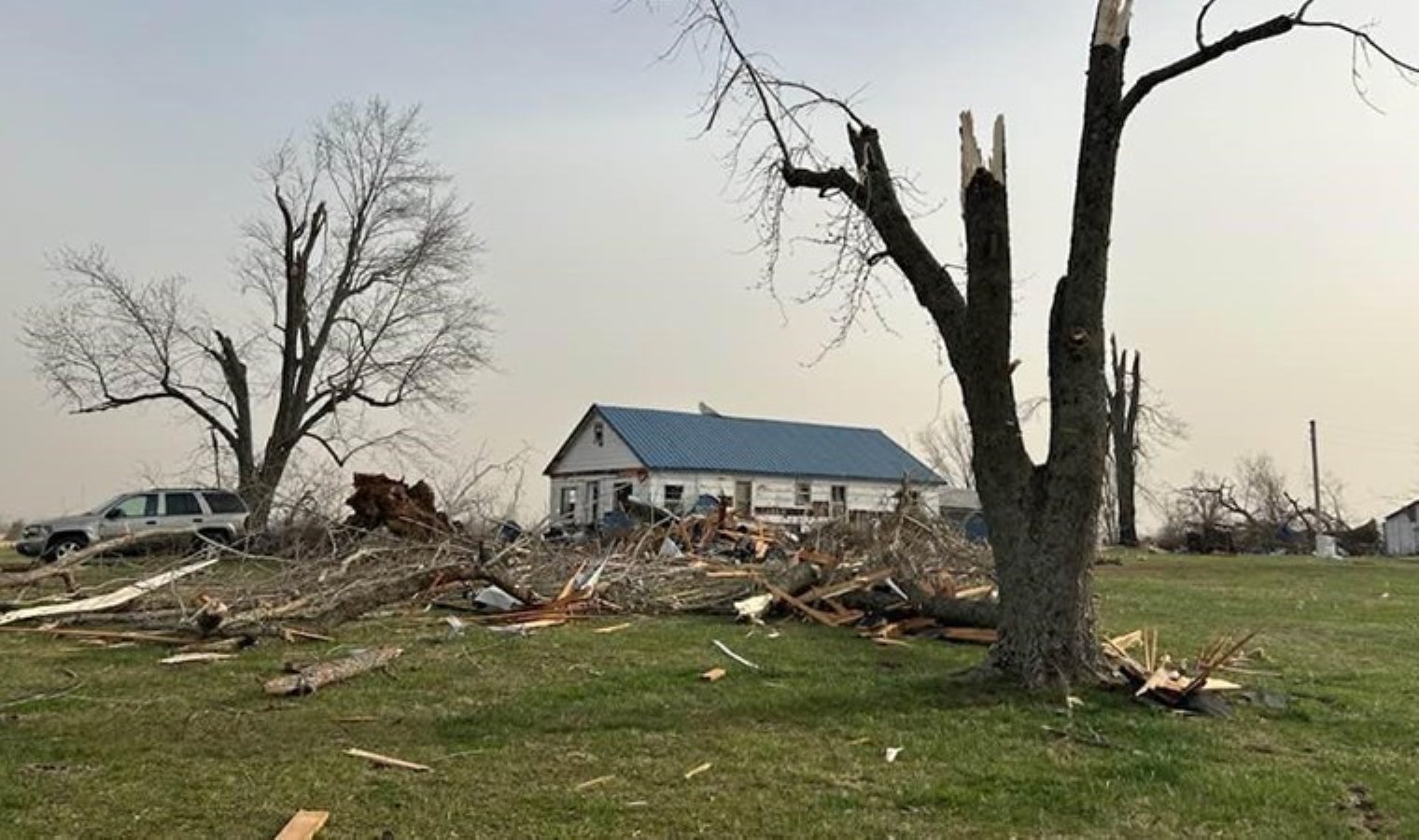 Gece boyu etkili oldu… ABD’de hortum faciası: 14 ölü