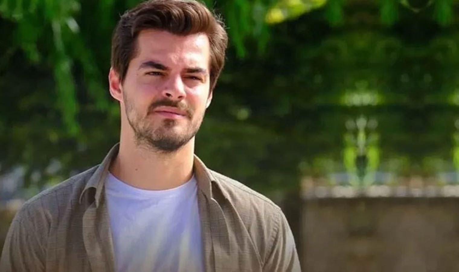 Gönül Dağı dizisinin ‘Taner’i’ Berk Atan trafik kazası geçirdi