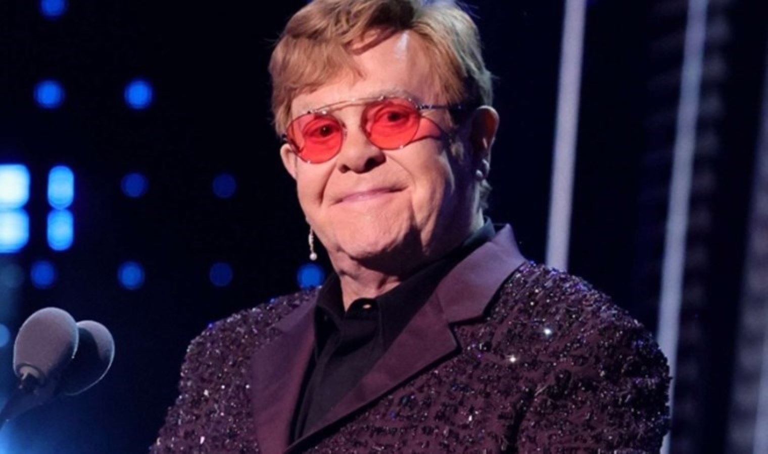 Görme yetisini kaybeden Elton John’dan sağlık durumuna dair açıklama