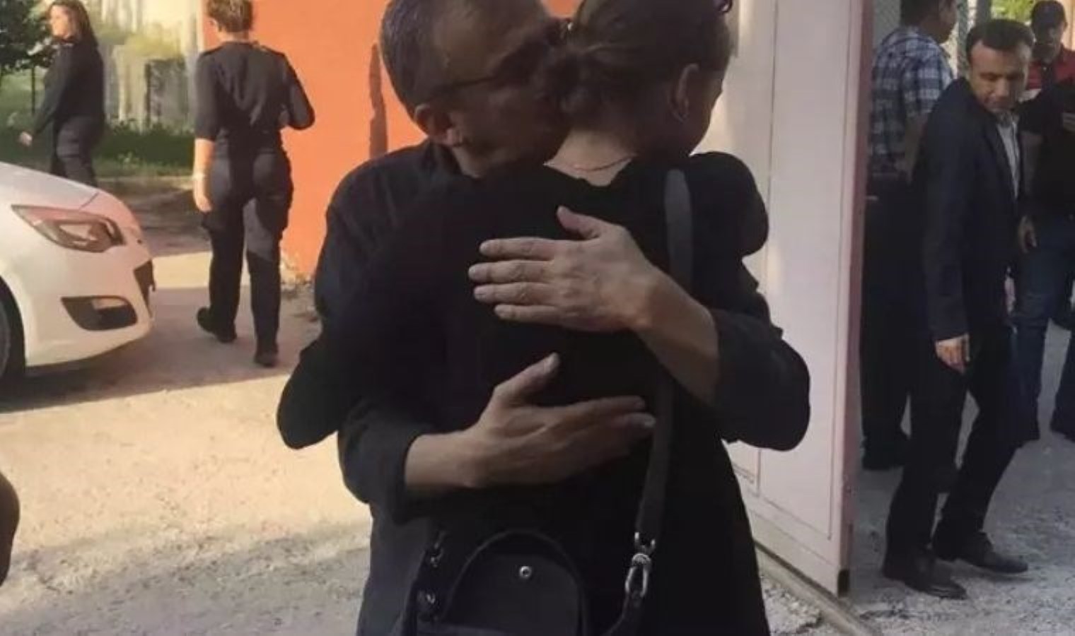 Halide Tülay Demirsöz kimdir? Sırrı Süreyya Önder’in eski eşi Halide Tülay Demirsöz kaç yaşında, çocuğu var mı?