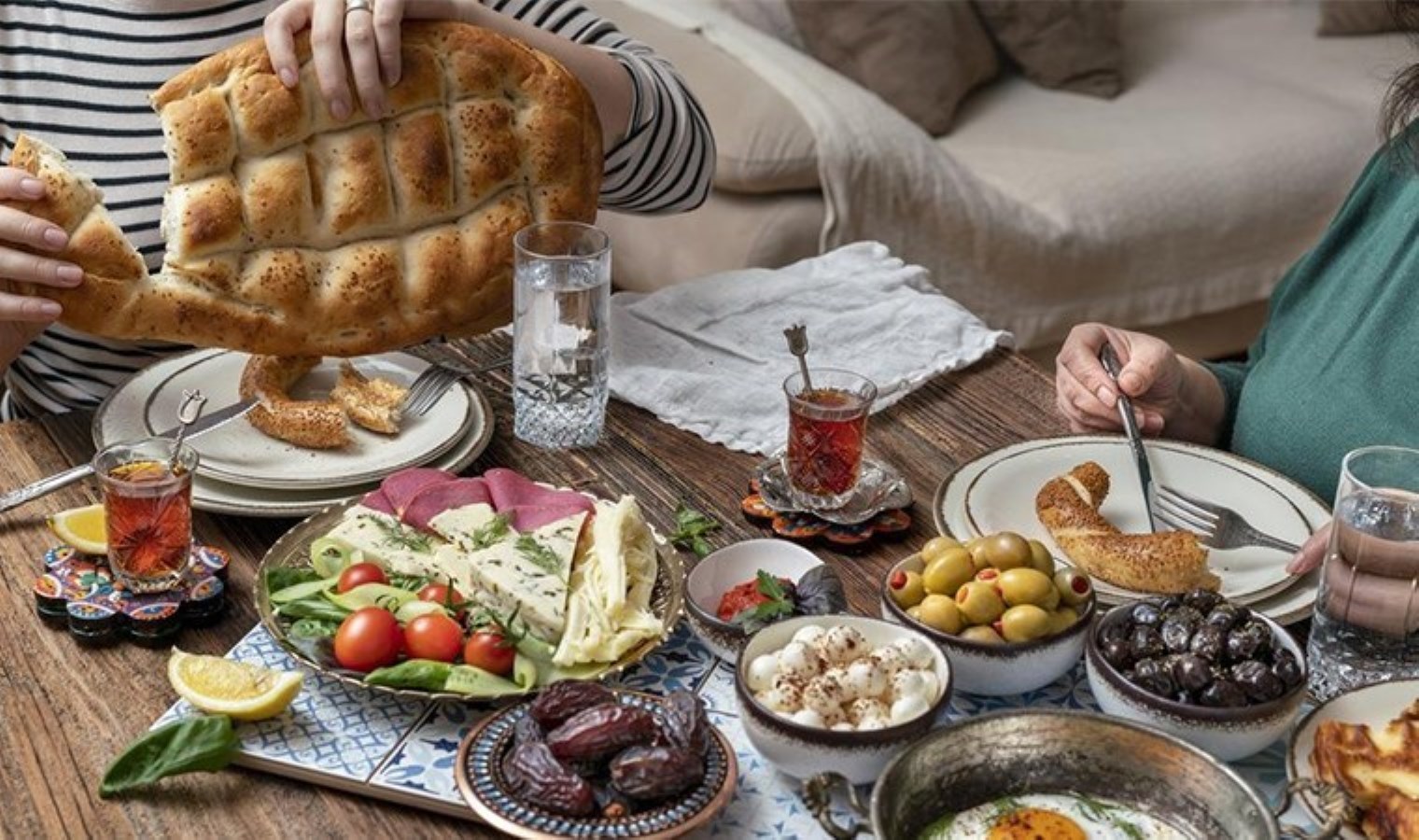 İftar ne zaman? 15 Mart 2025 Ramazan İmsakiyesi: İstanbul Ankara İzmir iftar ve sahur saatleri….