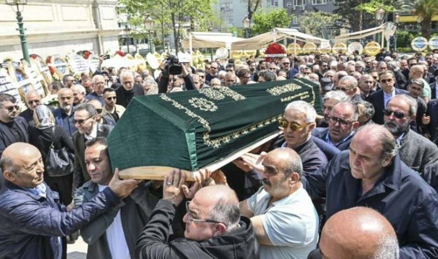İş insanı Osman Boyner son yolculuğuna uğurlandı