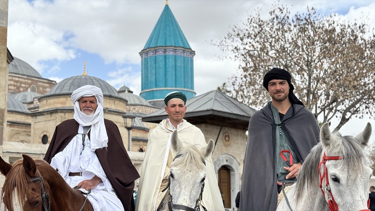 İspanya’dan kutsal topraklara at sırtında giden 3 hacı adayı Konya’da