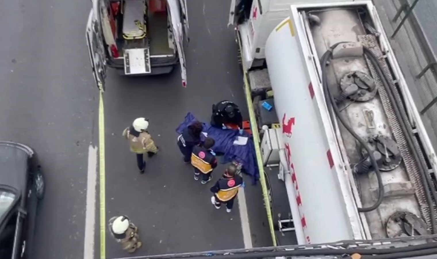 İstanbul D-100 Karayolu’nda motosiklet tankere çarptı: 1 ölü