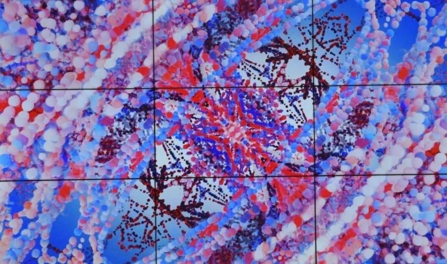 İstanbul gibi sergi: ‘Şaşırt Beni İstanbul’ Baruthane’de açıldı