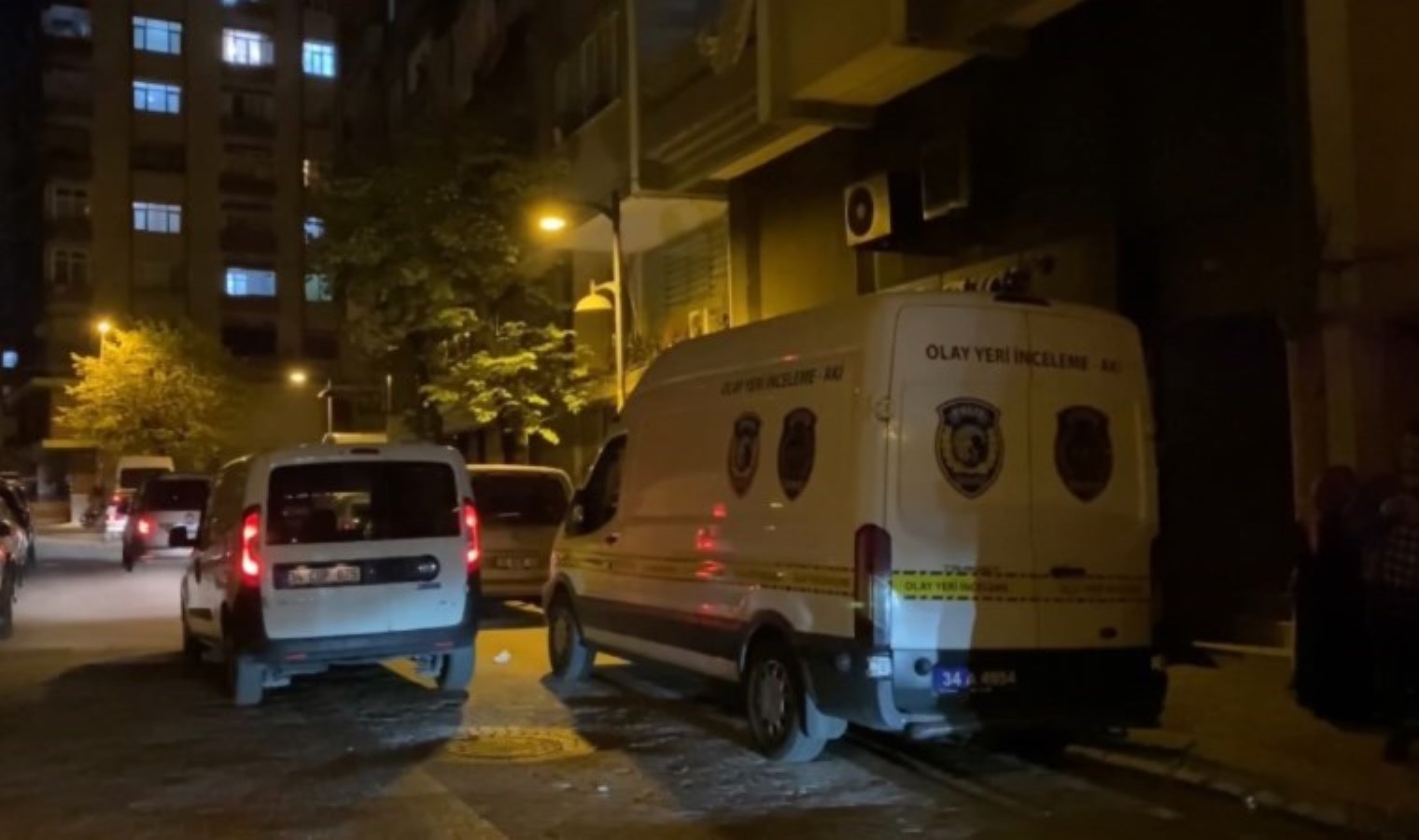 İstanbul’da dehşet anları… Eşini katletti, aynı silahla intihar etti!