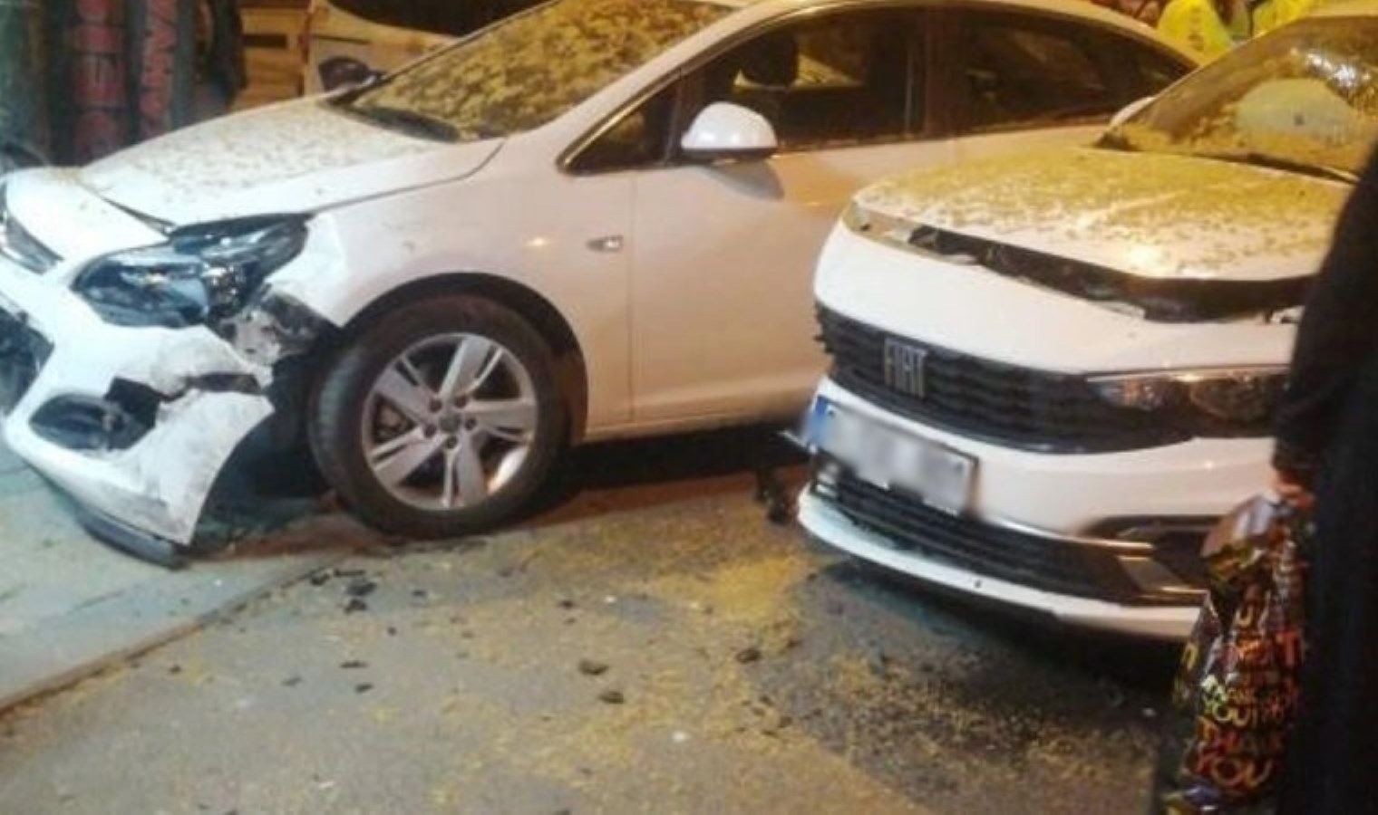 İstanbul’da feci kaza… Kıraathaneye daldı: 6 yaralı!