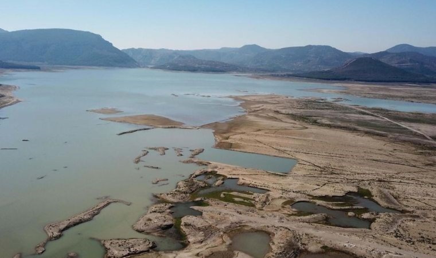 İzmir, su kıtlığı eşiğinde: Yeraltı ve yer üstü su kaynakları alarm veriyor