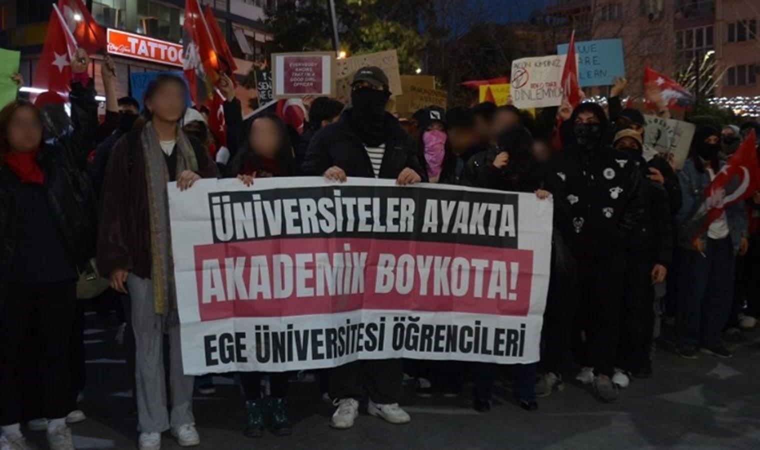 İzmir’de ‘İmamoğlu’ eylemleri: 10 kişi tutuklandı