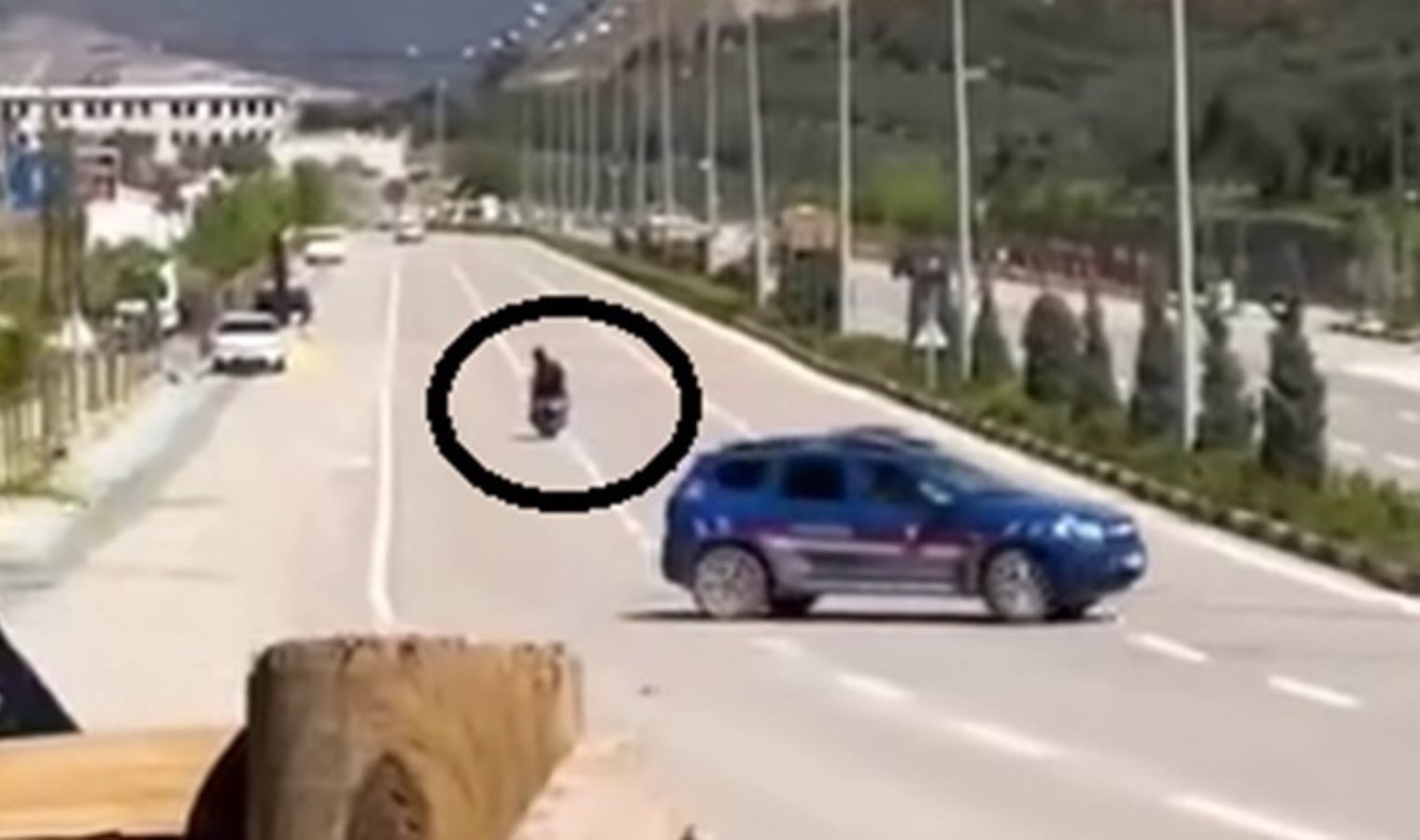 Jandarmadan kaçamadı: TikTok videosu uğruna 28 bin TL ceza yedi!