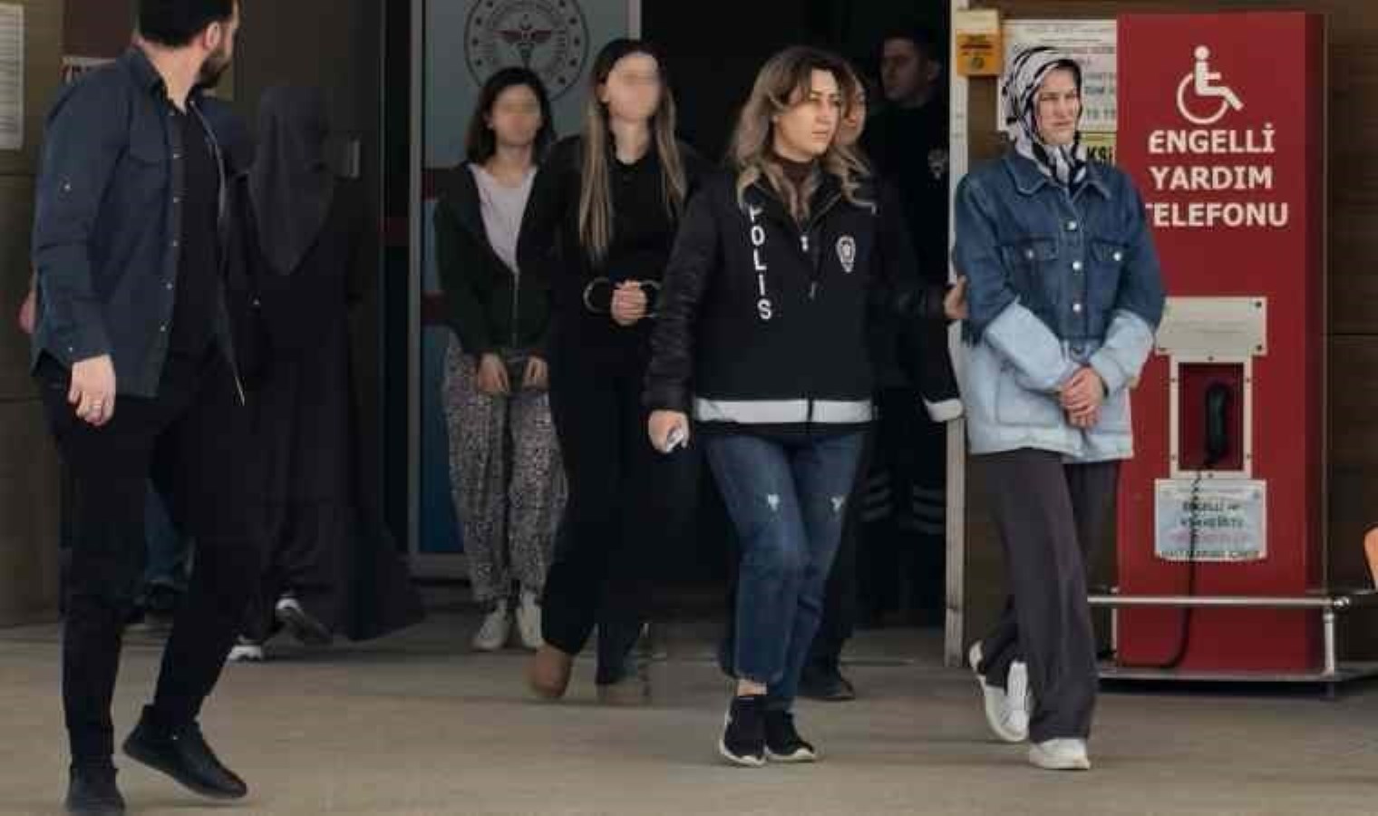 Kadın, tartıştığı eşini tabancayla öldürdü: ‘Bana ve çocuklarıma şiddet uyguluyordu’
