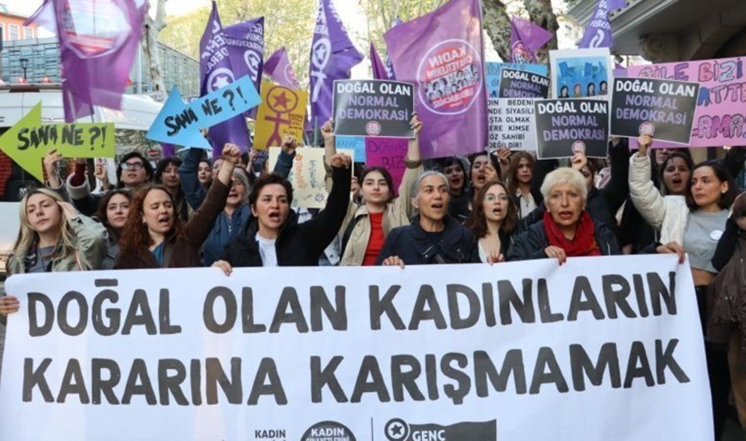 ‘Kadınlar gözünüzü açın’