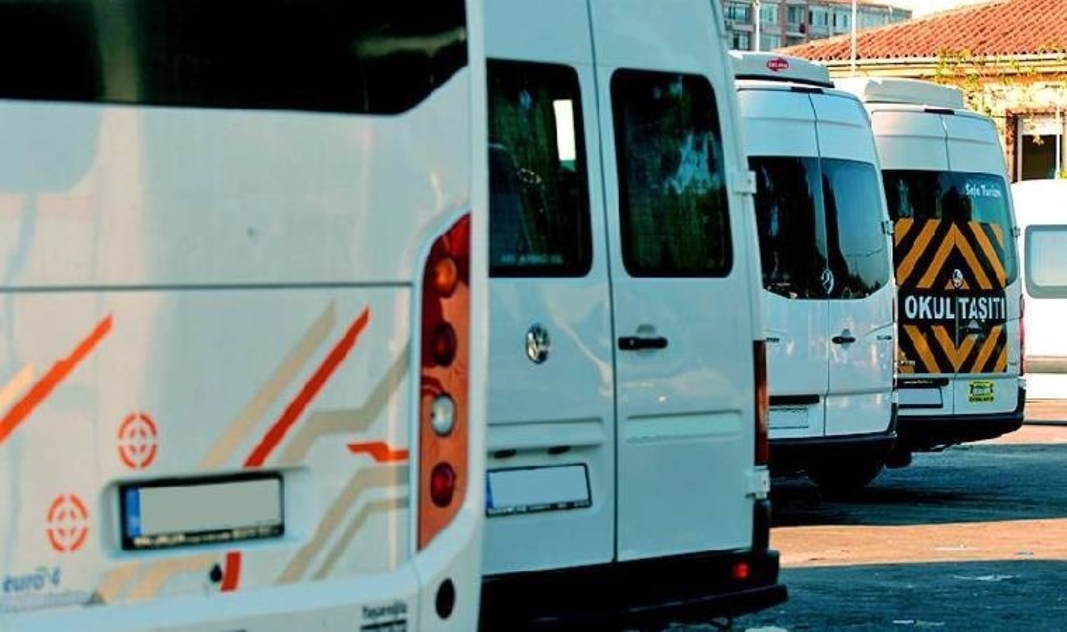 Kamu kurumlarında servis araçları için yeni yaş sınırı belirlendi!