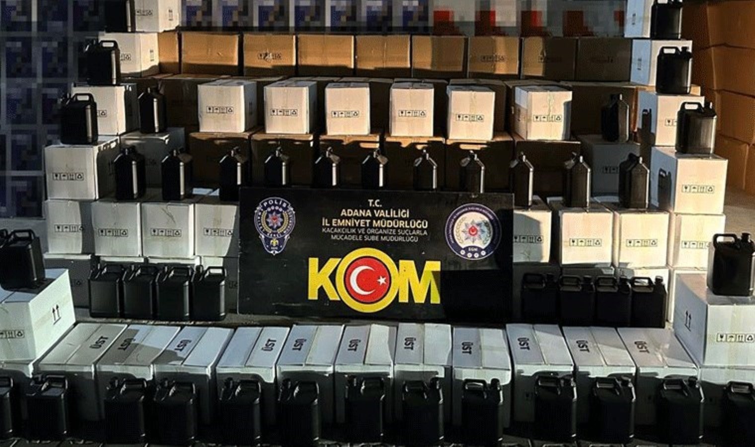 Karnavalda satılacaktı! Tonlarca sahte içki ele geçirildi