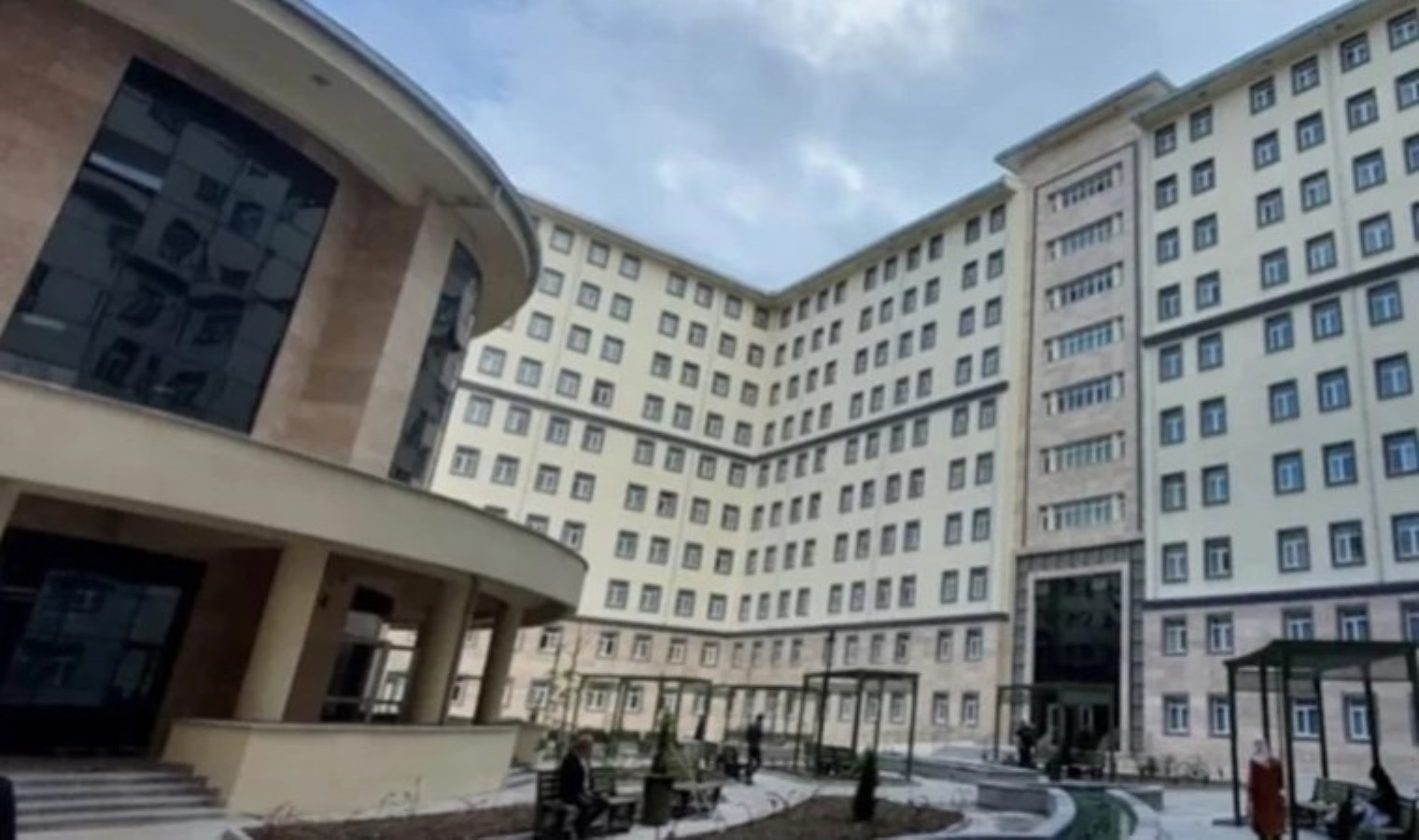 Kız yurdunda skandal! Öğrenciler ayaklandı, soruşturma başlatıldı