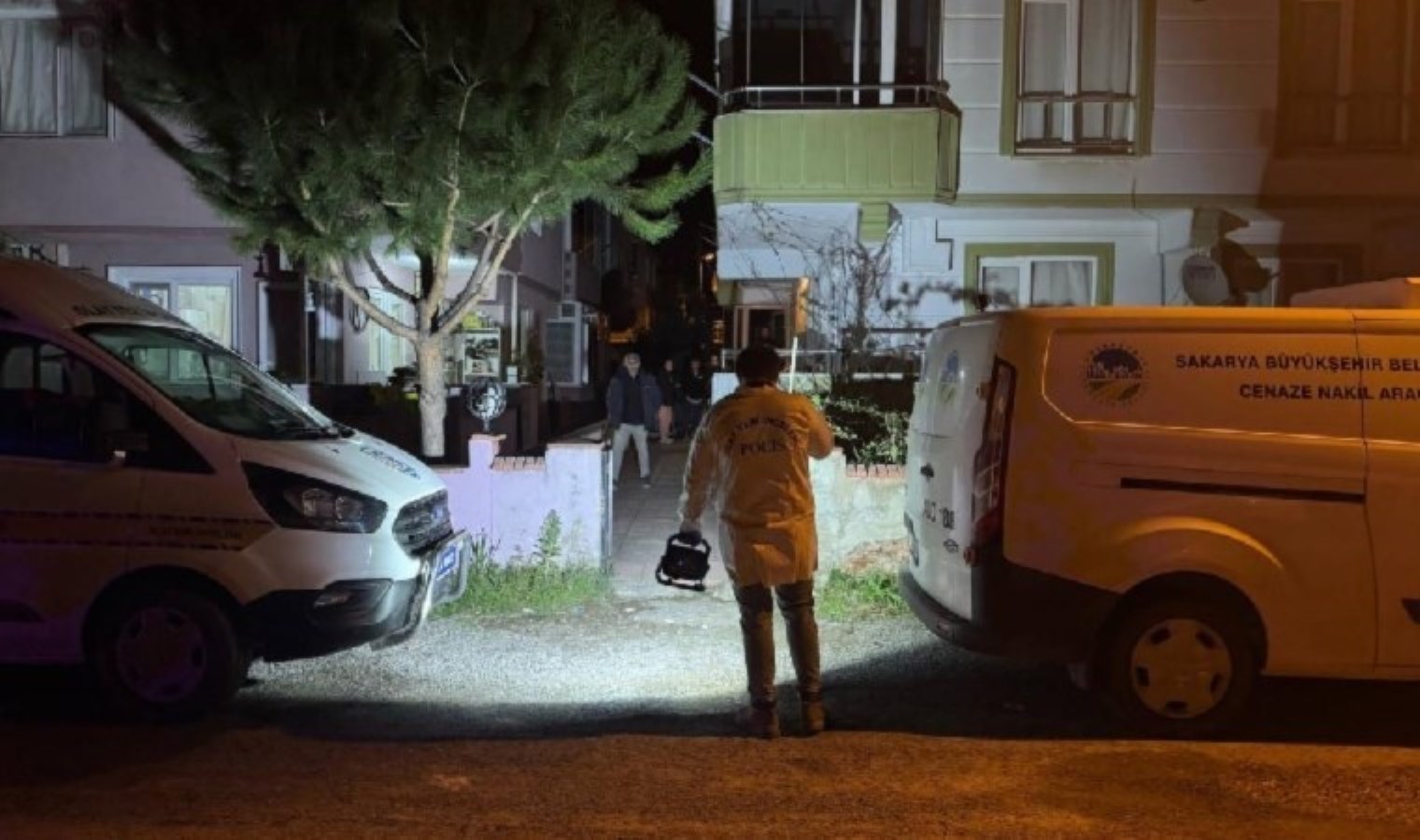 Komşuları haber alamıyordu… Evinde ölü bulundu!