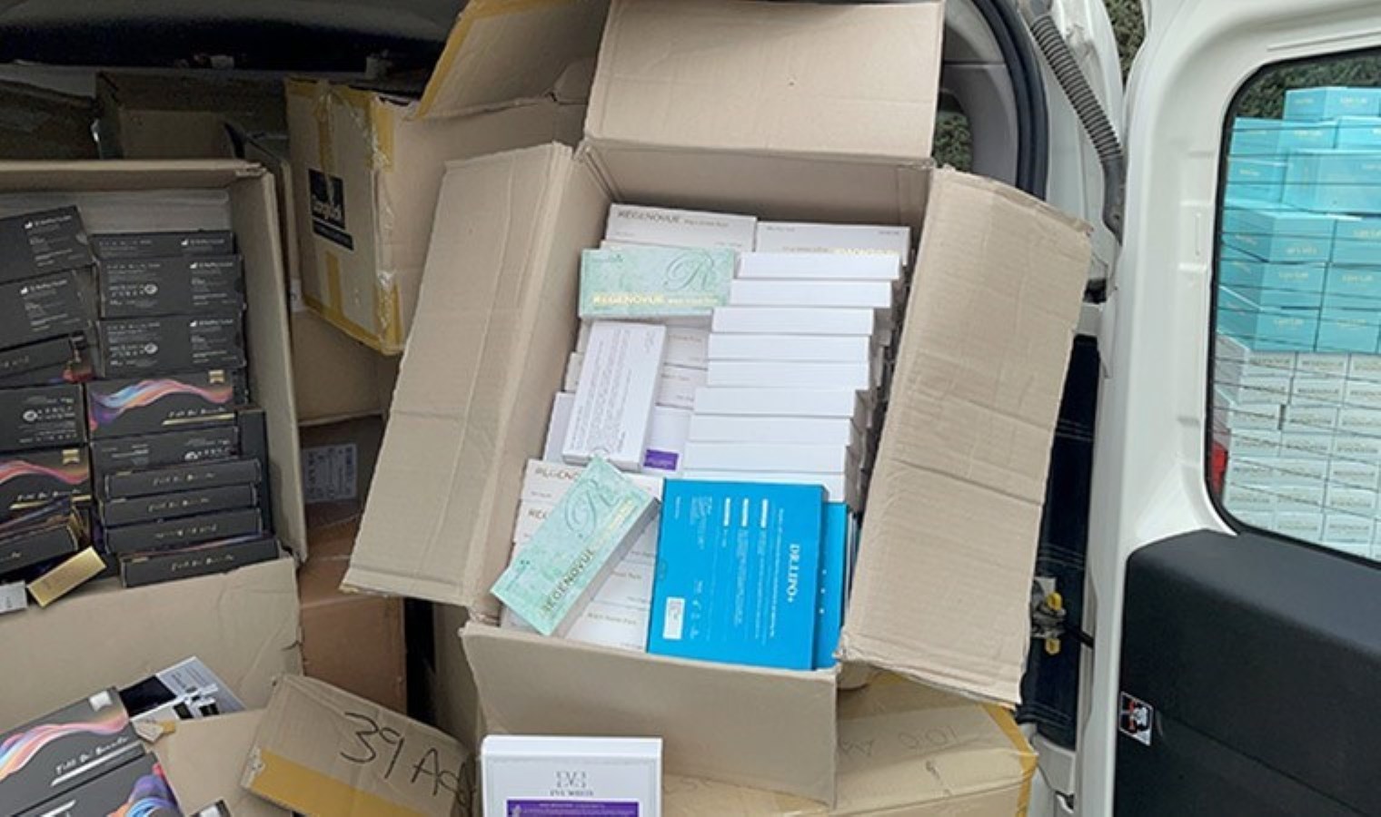 Malzemelere el konuldu… Iğdır’da ‘kaçak botoks ilacı’ operasyonu: 1 gözaltı