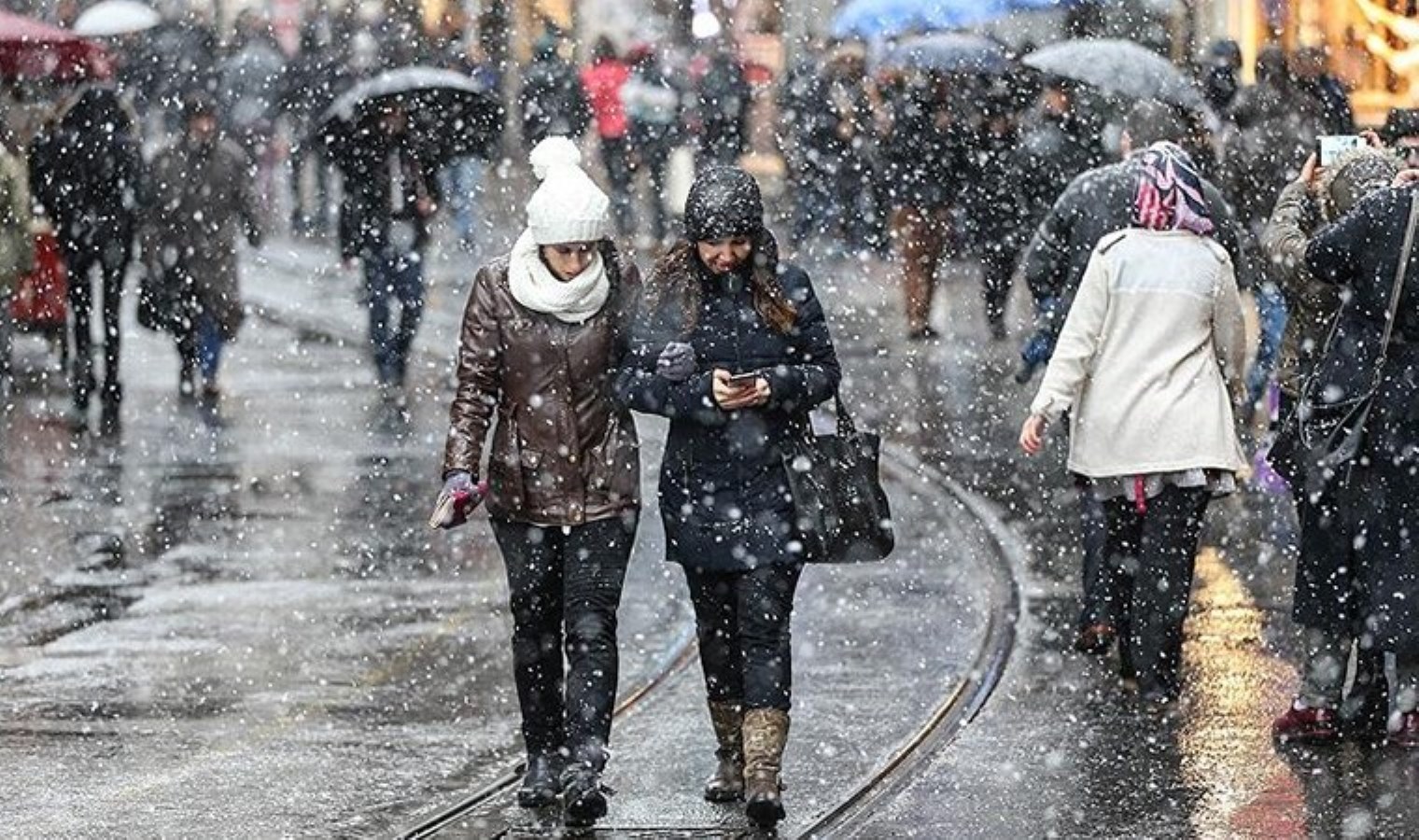 Meteoroloji açıkladı: 6 Nisan 2025 hava durumu raporu… Bugün ve yarın hava nasıl olacak?