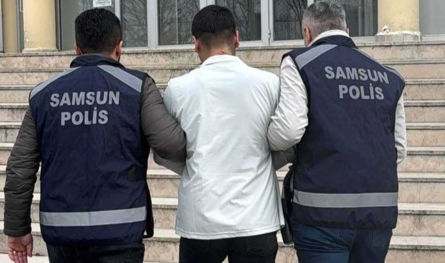 Mezarlıktaki silahlı saldırıda 17 yaşındaki çocuk teslim oldu