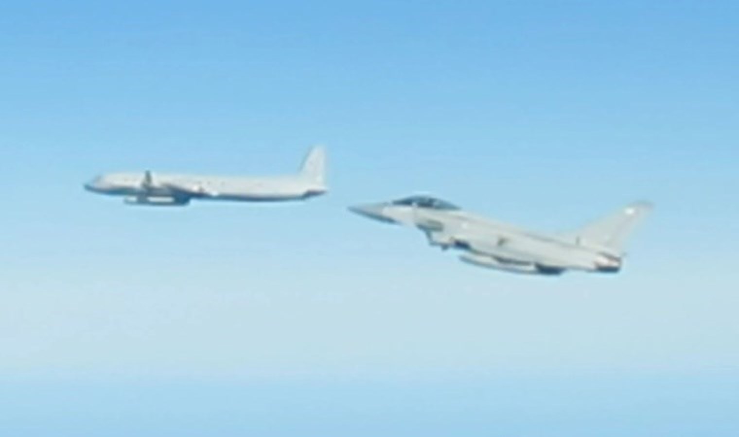 NATO hava sahasında alarm: Rus jetlerine müdahale!