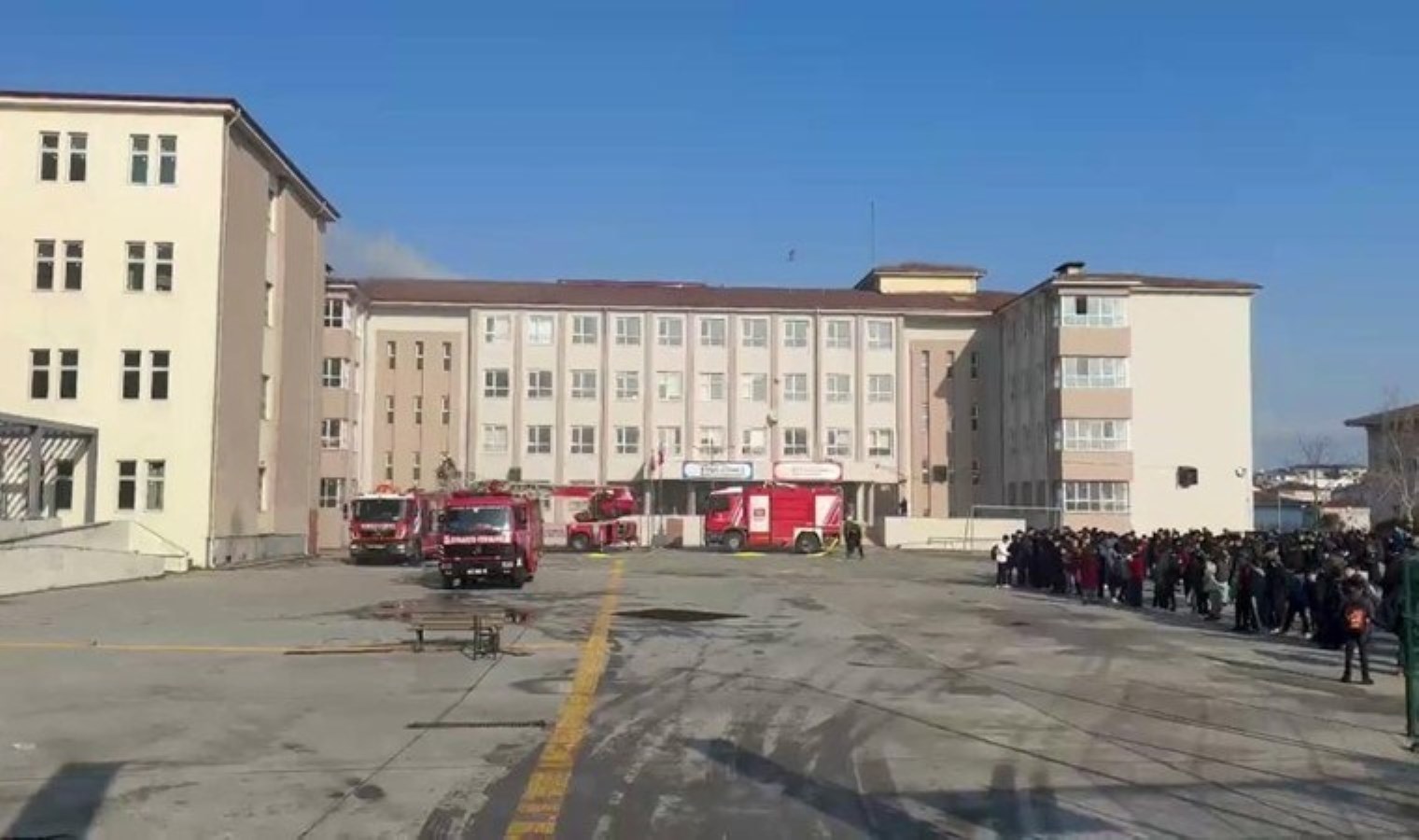 Okullar ne zaman açılıyor? Nisan ara tatil ne zaman bitiyor?