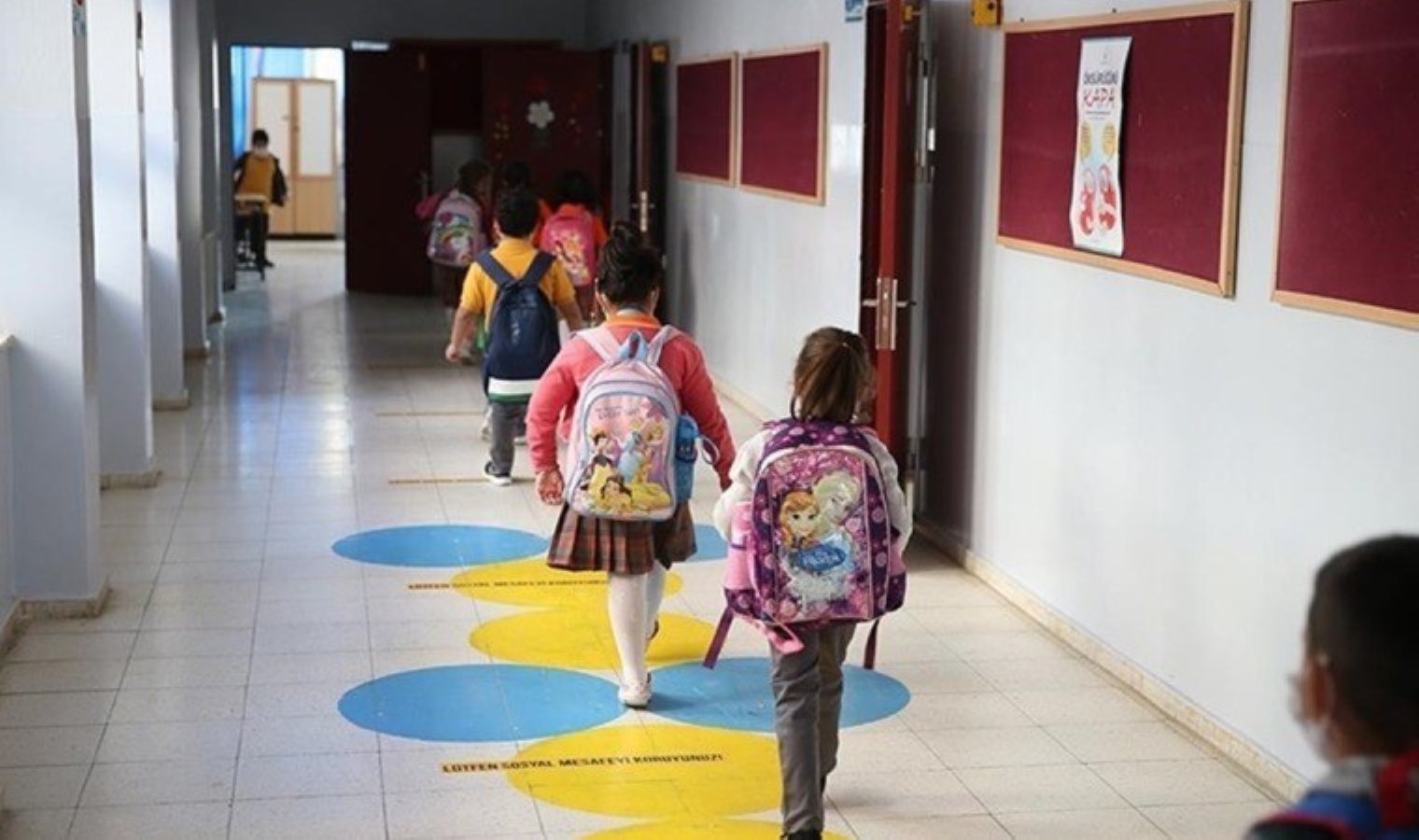 Okullarda ikinci ara tatil için son ders zili yarın çalacak