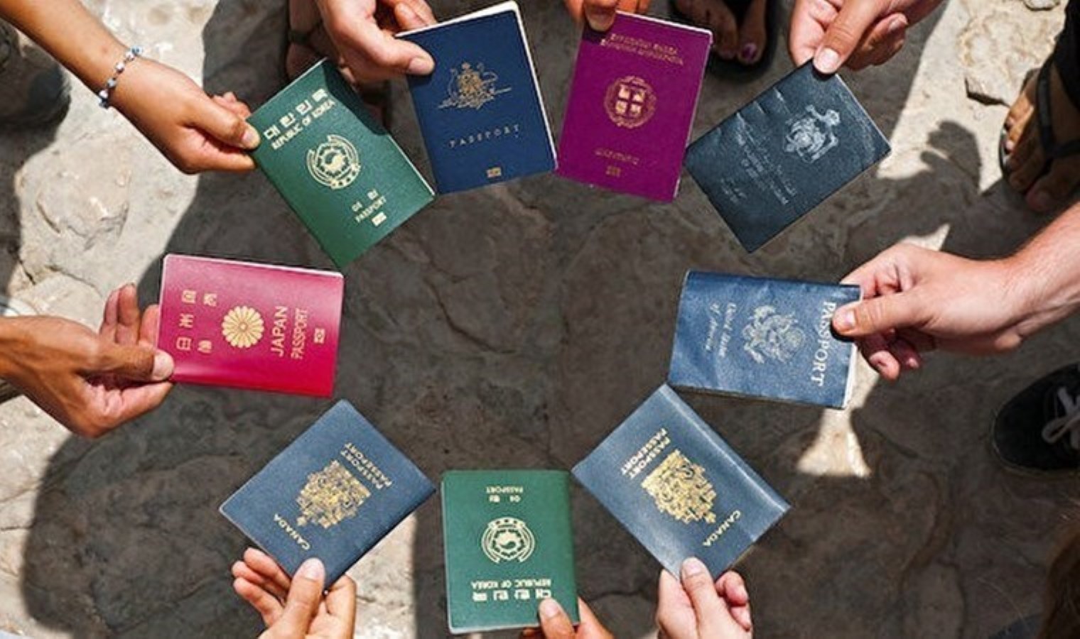 Pasaportların renk sırrı: Renginize göre dünyadaki yeriniz ne?